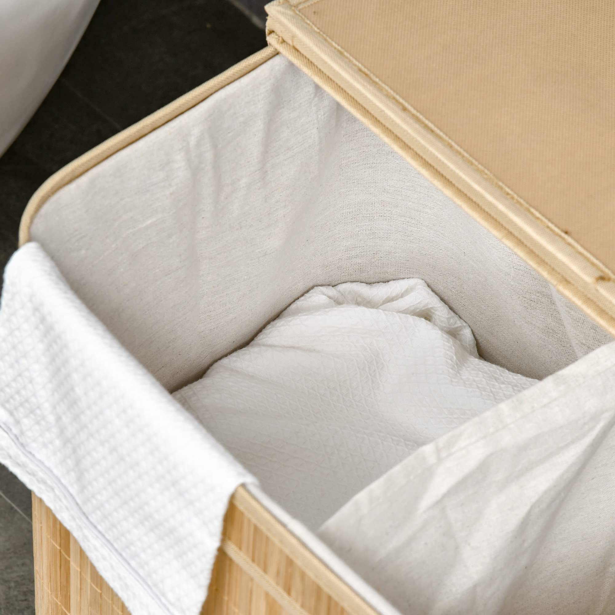 HOMCOM Cesto de Ropa Sucia con Tapa, 90L, Cesta Ropa Sucia de Bambú con 2 Compartimentos, Bolsa Interior Extraíble y Lavable, Asas, para Lavandería, Dormitorio, 54,2x35,2x59,5 cm, Natural