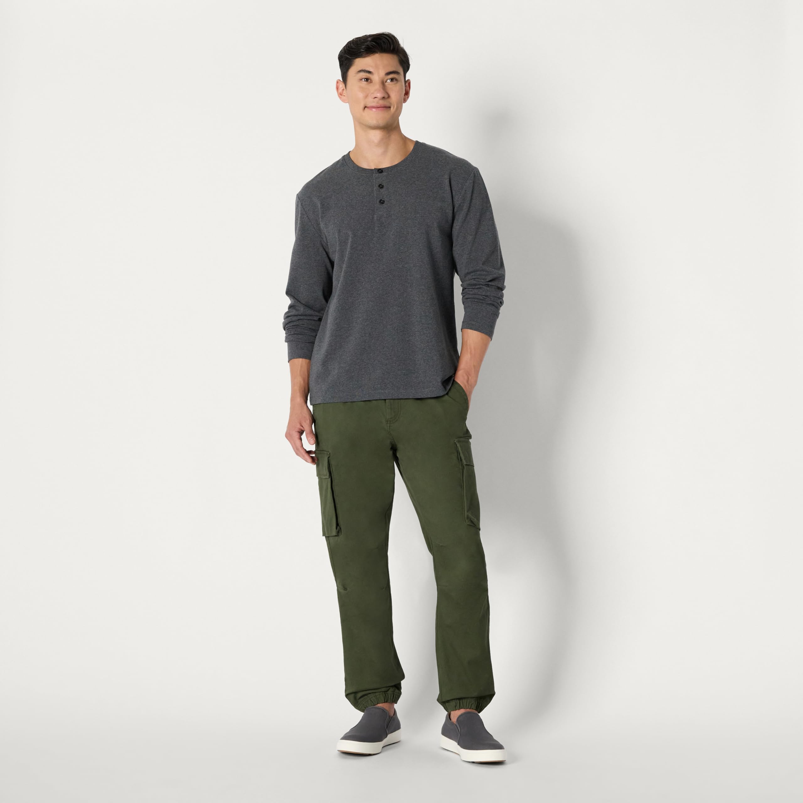 Amazon Essentials Men's Slip-on Sneakers