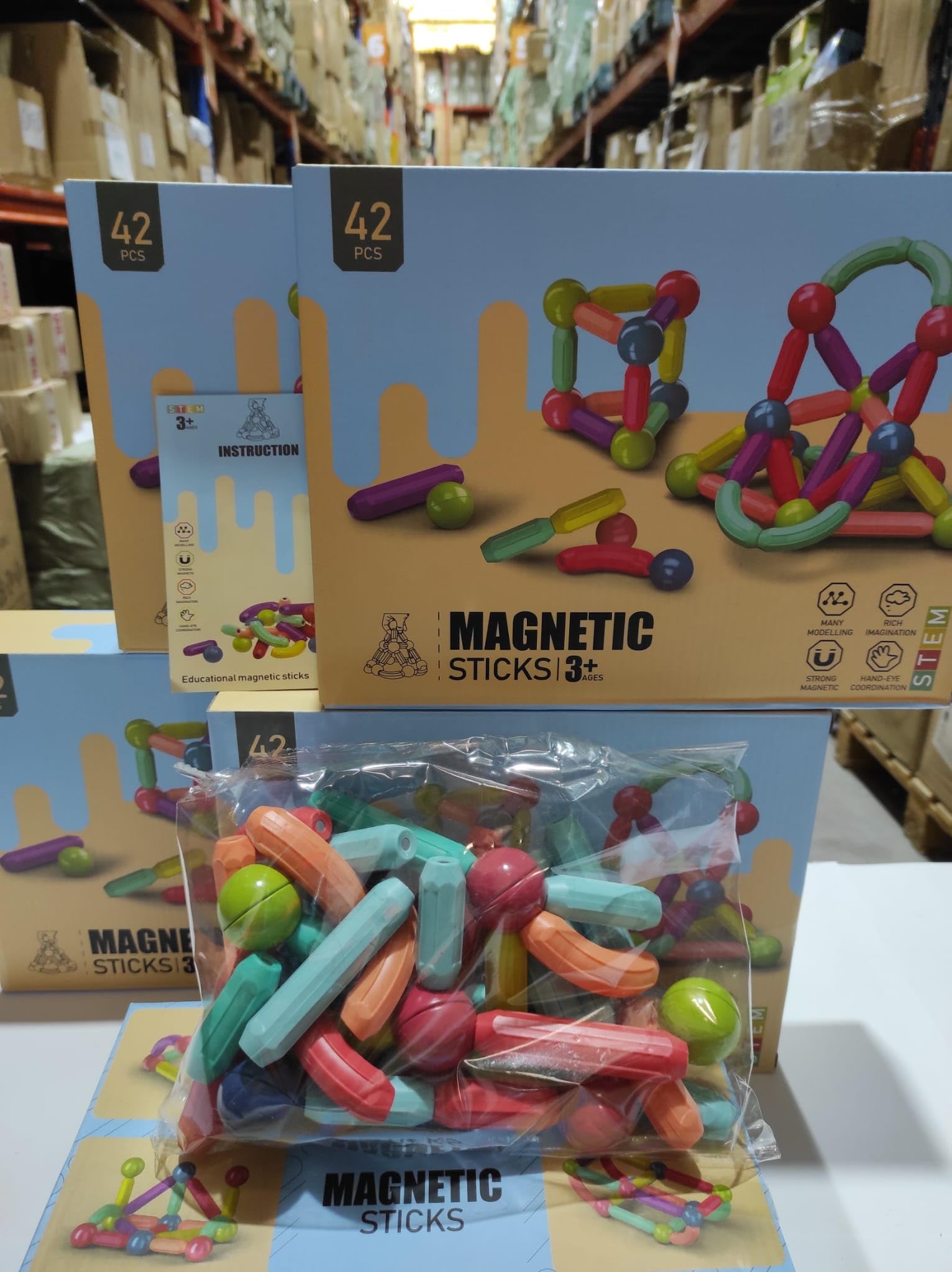 MayMax Juego de Bloques de Construccion Magneticos 42 Piezas - Juguete Educativo Que Estimula Creatividad y Logica, Piezas Grandes de Colores, Facil Montaje