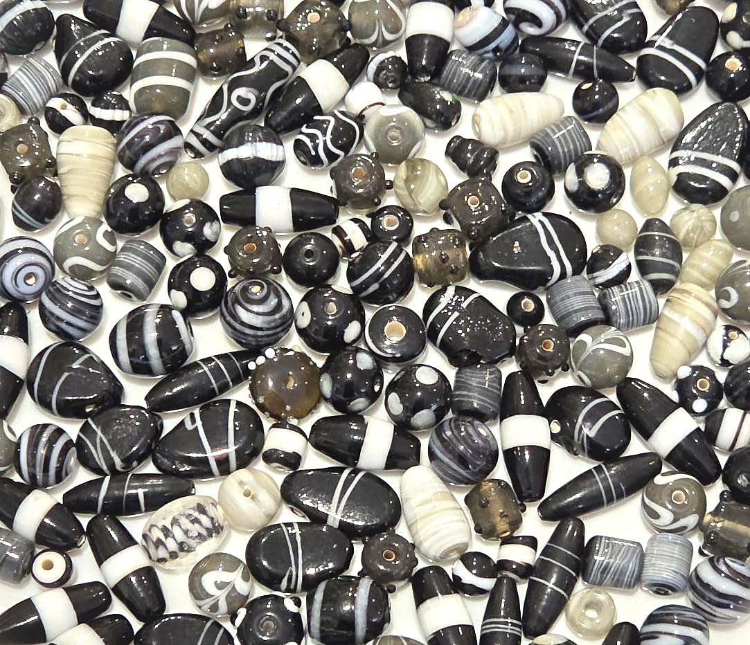 Perlin Glasperlen Lampwork Indische Fancy Perlen Mix zum Auffädeln Perlenset für Schmuckherstellung 500g Schwarz mit Verschiedenen Formen Rund Oval Tropfenförmig Quadratisch Zylindrisch 6mm bis 20mm