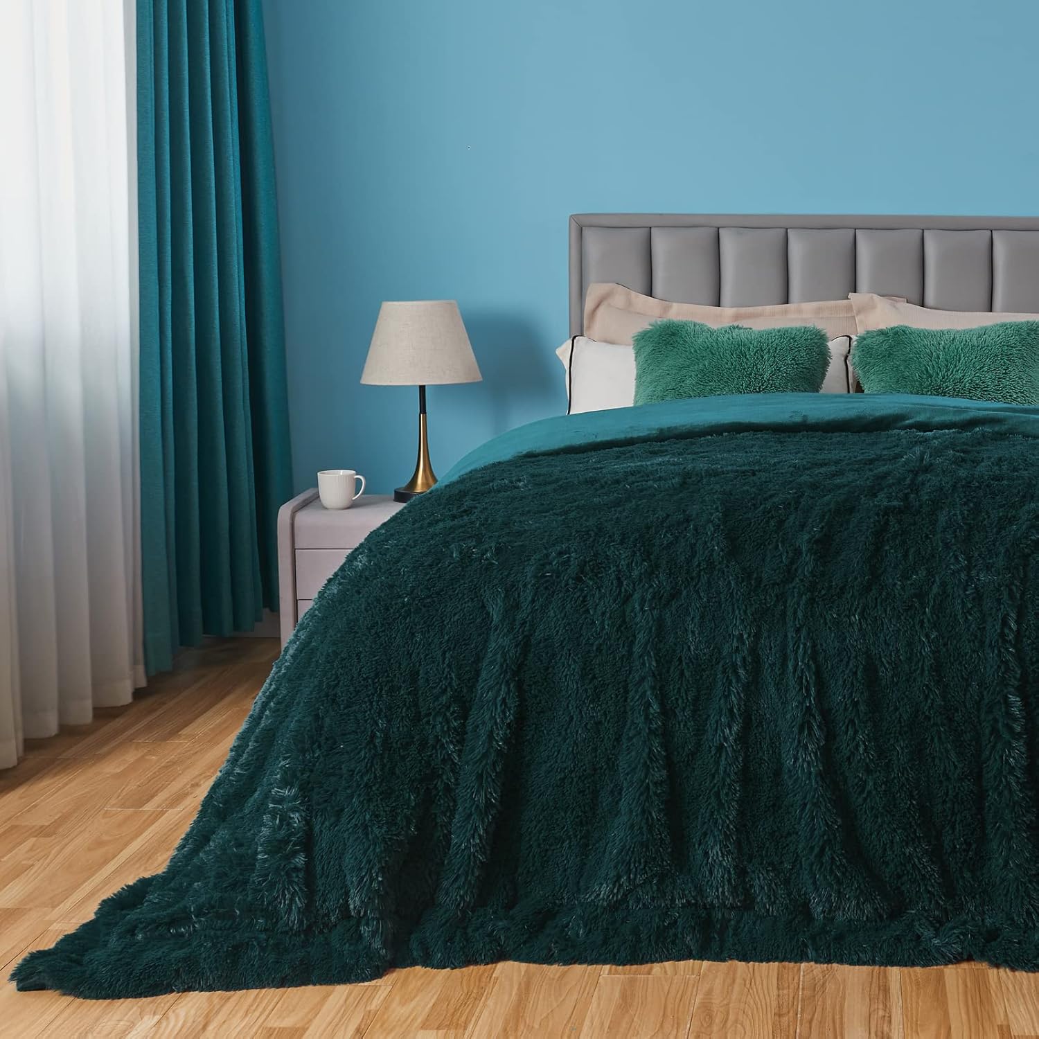 GONAAP Fuzzy Faux Fur Throw Blanket Queen Size Dark Teal Super Soft Cozy Plush Fuzzy Shaggy Blanket for Couch Sofa Bed (Dark Teal, Queen(90"x90")) Dark Teal Queen(90"x90")
