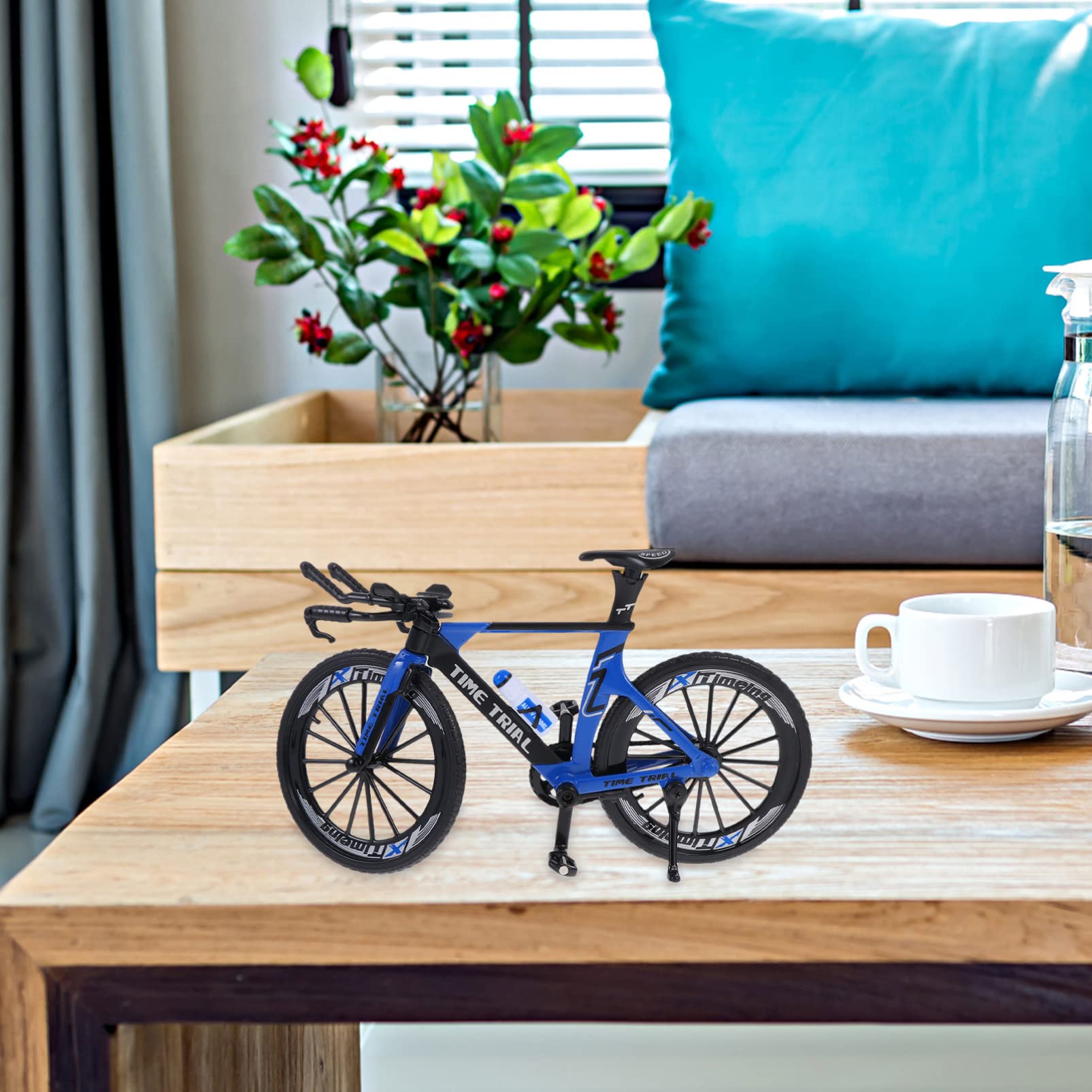 Toyvian Modello in miniatura per bicicletta da corsa, decorazione da tavolo, decorazione creativa, per casa, ufficio, 7,09 x 3,94 x 1,97 cm, regalo per gli appassionati di ciclismo