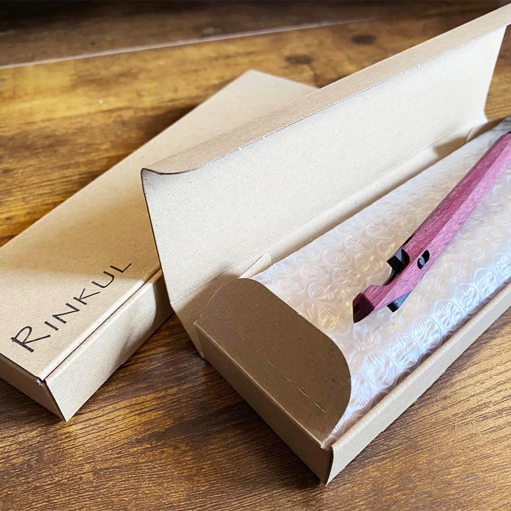 "Bezel" 0.5mm Wood Mecanical Pencil - Natural wood color/body - Allergy safe - Gift box - Made in Japan (Satine Red)