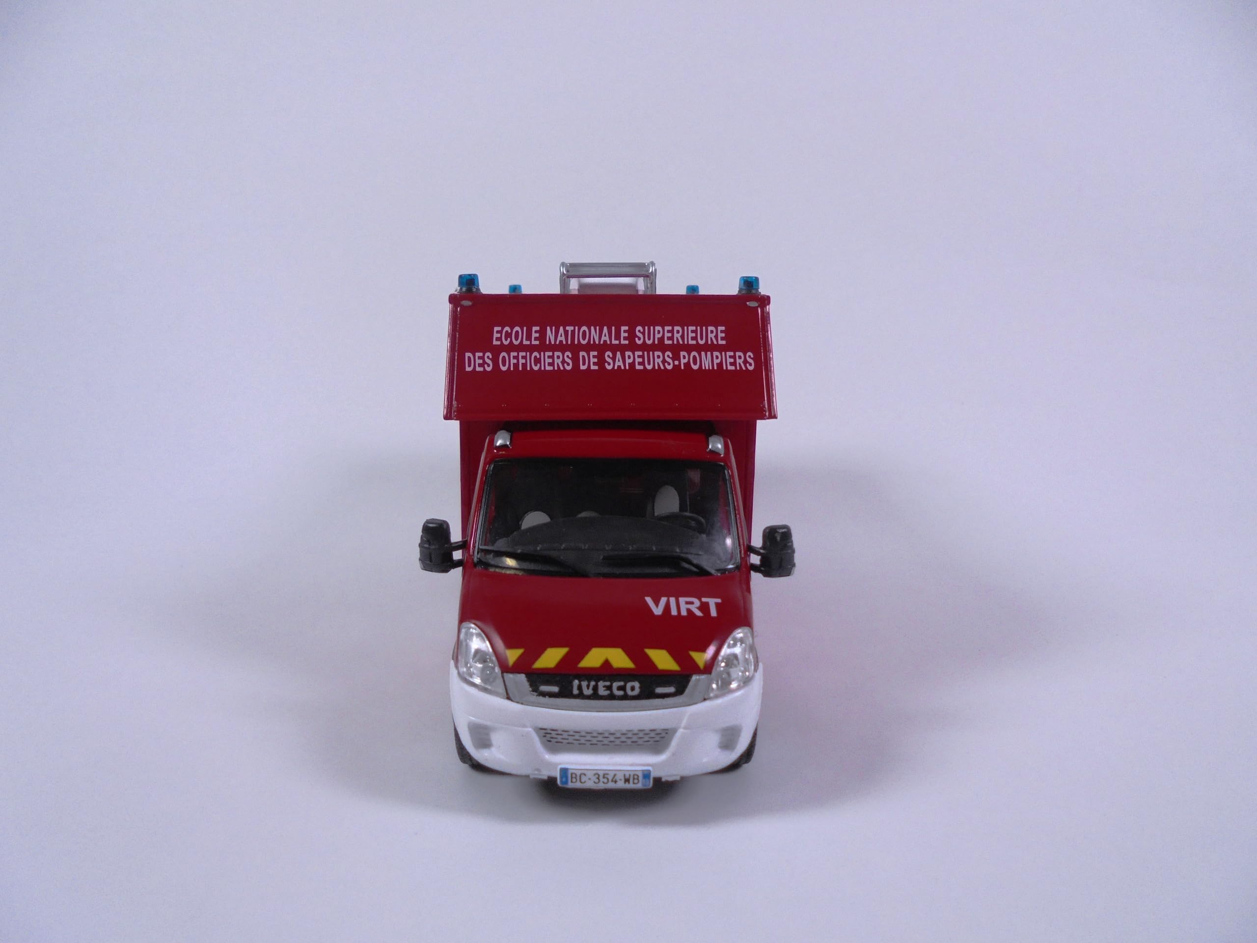 OPO 10 - Camion de Pompiers 1/43 I. Daily TIB Véhicule d'intervention Risques technologiques - Véhicule léger Sapeurs Pompiers Hachette CPL34