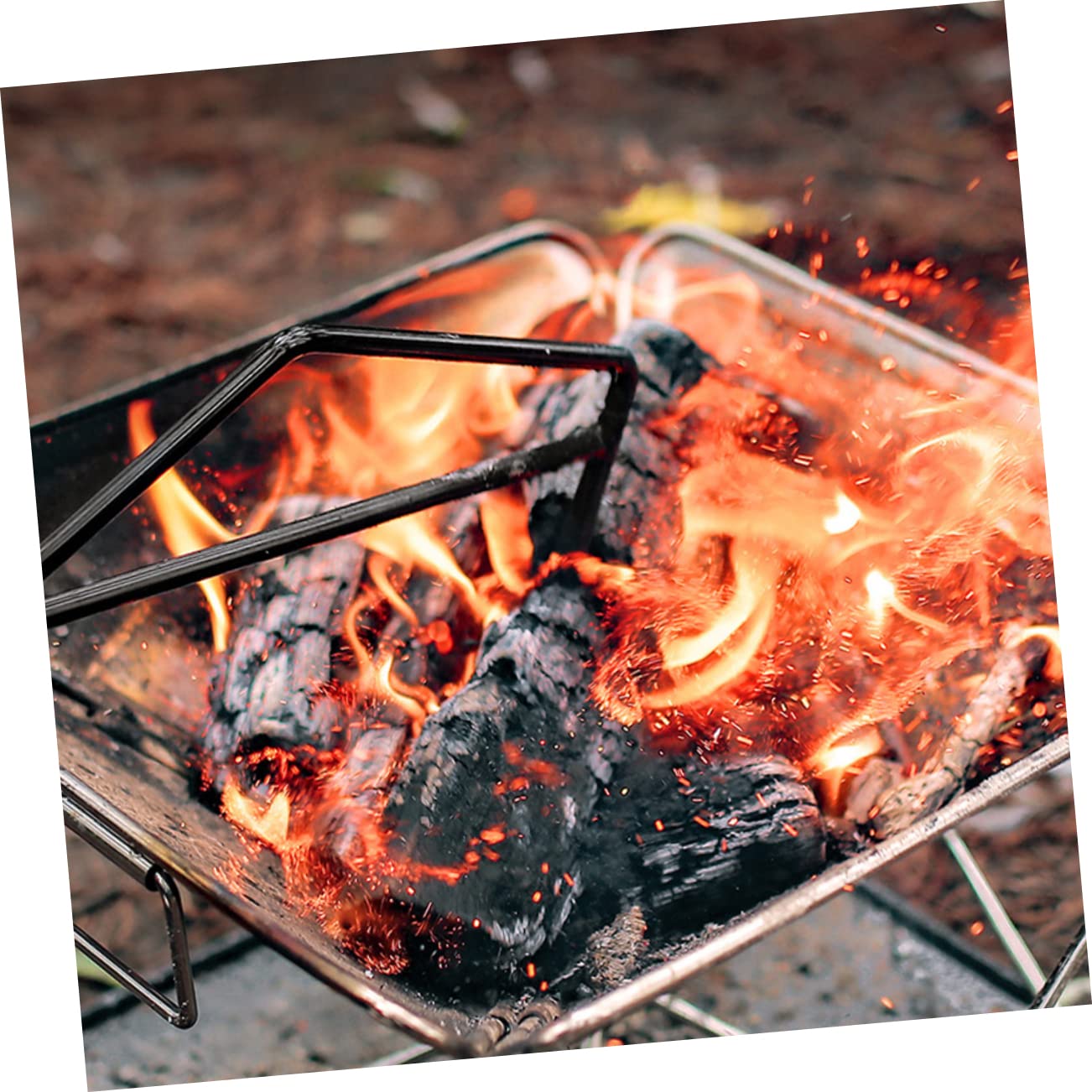 Pinza de Carbón para Chimenea de Camping con Mango de Madera Negra | Hierro Resistente, Agarre de Precisión para Manipular Brasas, 1 Pieza para Hotel y Fogata Exterior