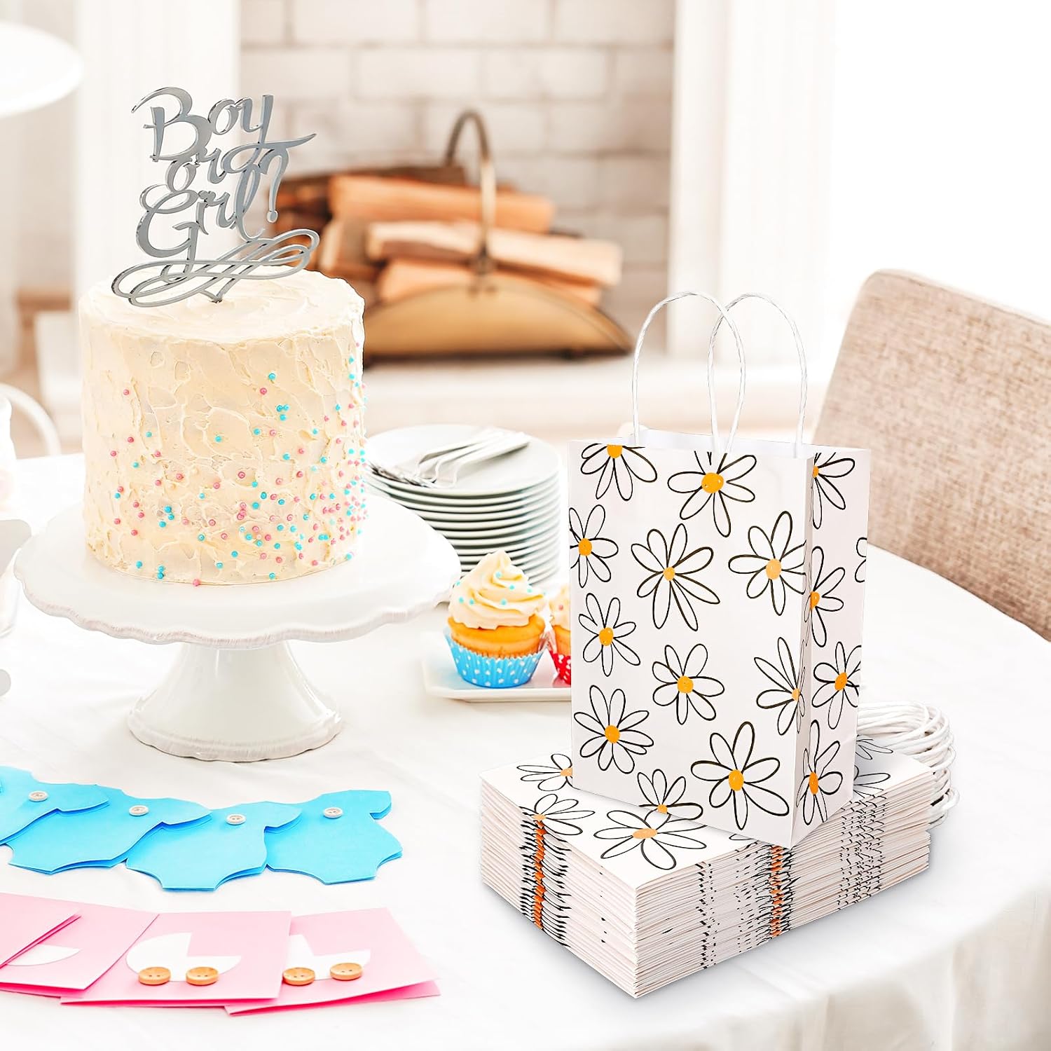 FYSUIMU 24 Pcs Daisy Paper Gift Bags with Handles Cute Daisy Flower Goodie Treat Bags for Spring Wedding Birthday Baby Shower Party Favors, 5.9 x 3.1 x 8.3 Inch image 5