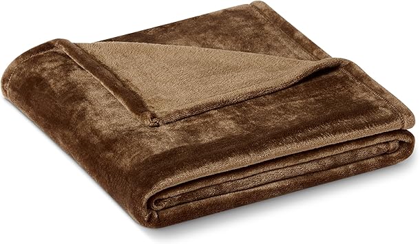 Amazon Basics Soft Fleece Throw Blanket, Lightweight Cozy Blanket for Couch & Sofa, 50 x 60 Inches, Brown