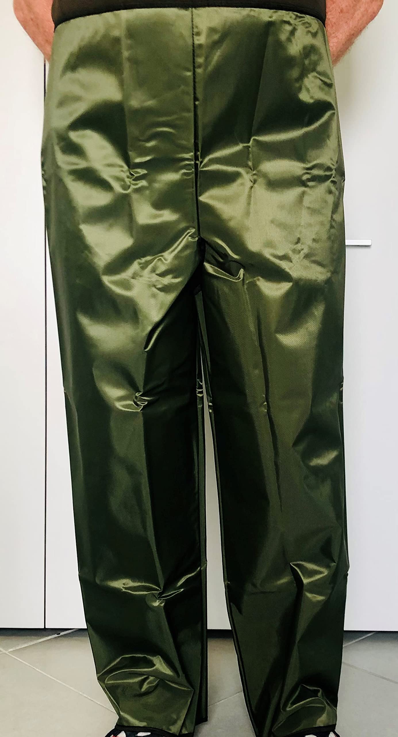 PARDINI Piantallegra - Copri pantaloni in nylon verde da giardinaggio ideali per decespugliatore e da lavoro in generale. Resistenti e impermeabili. Prodotti in Italia.