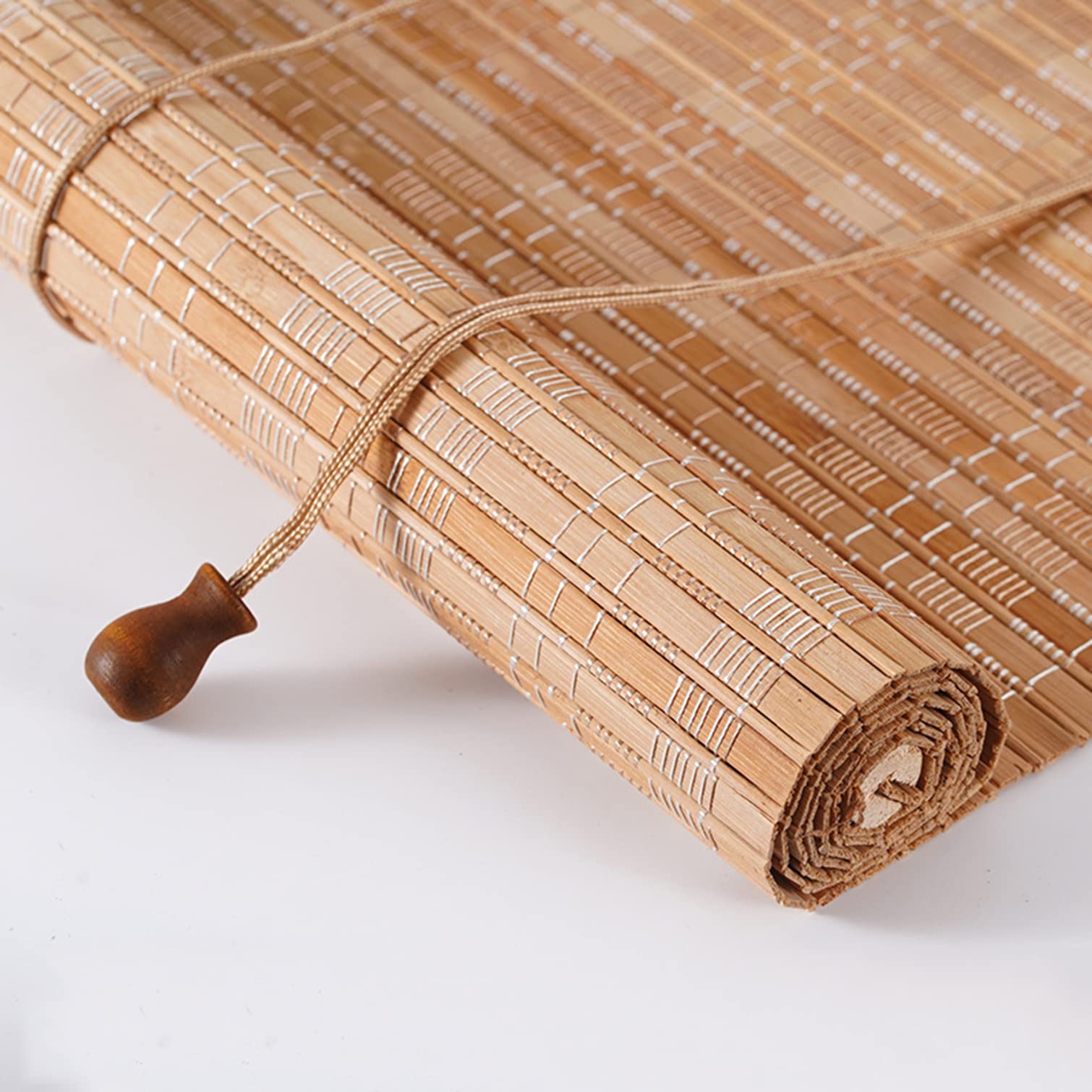 Store enrouleur en bambou haut de gamme volet bois sur mesure