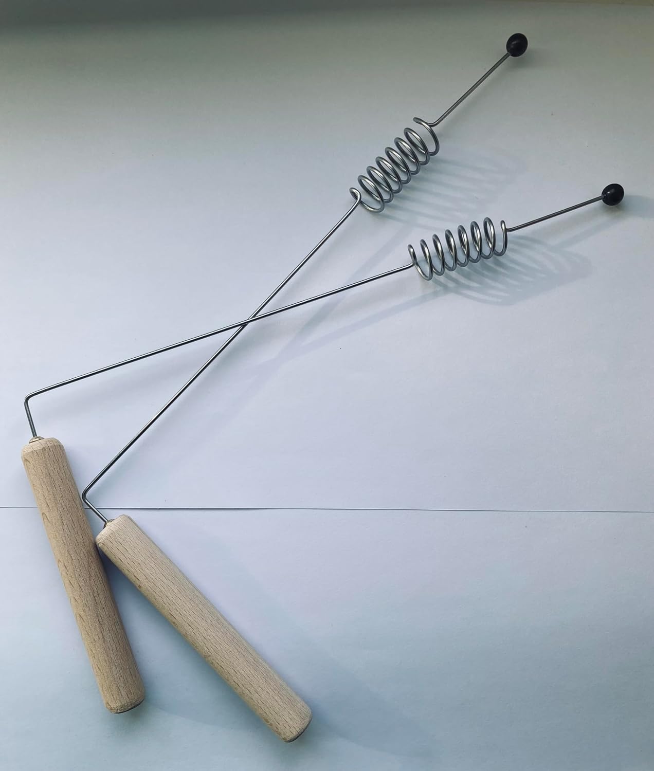 Pair Dowsing divining rods cilinder resonator with shungite balls wood handles