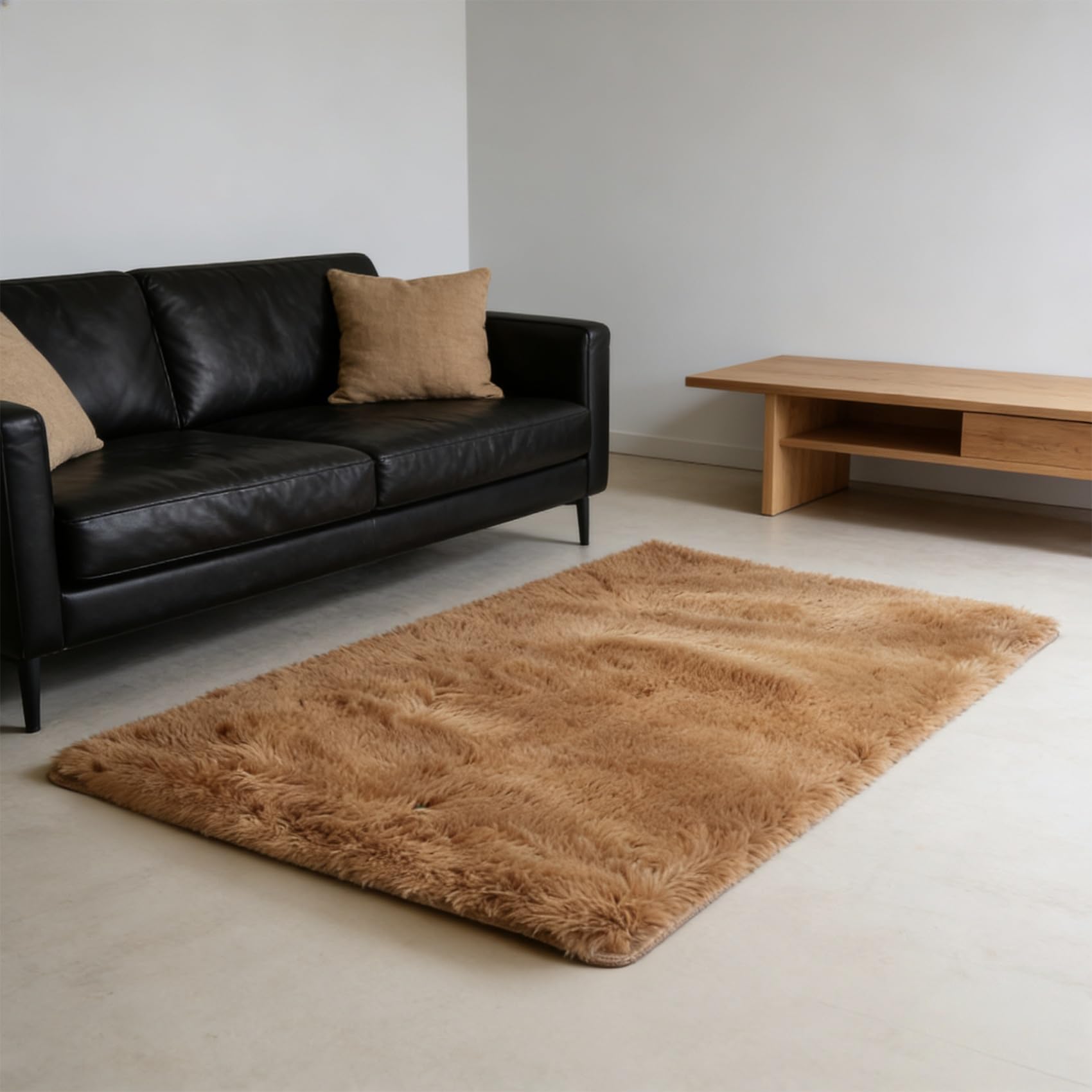 Tapis de salon élégant à poils longs design moderne marron pour un intérieur raffiné