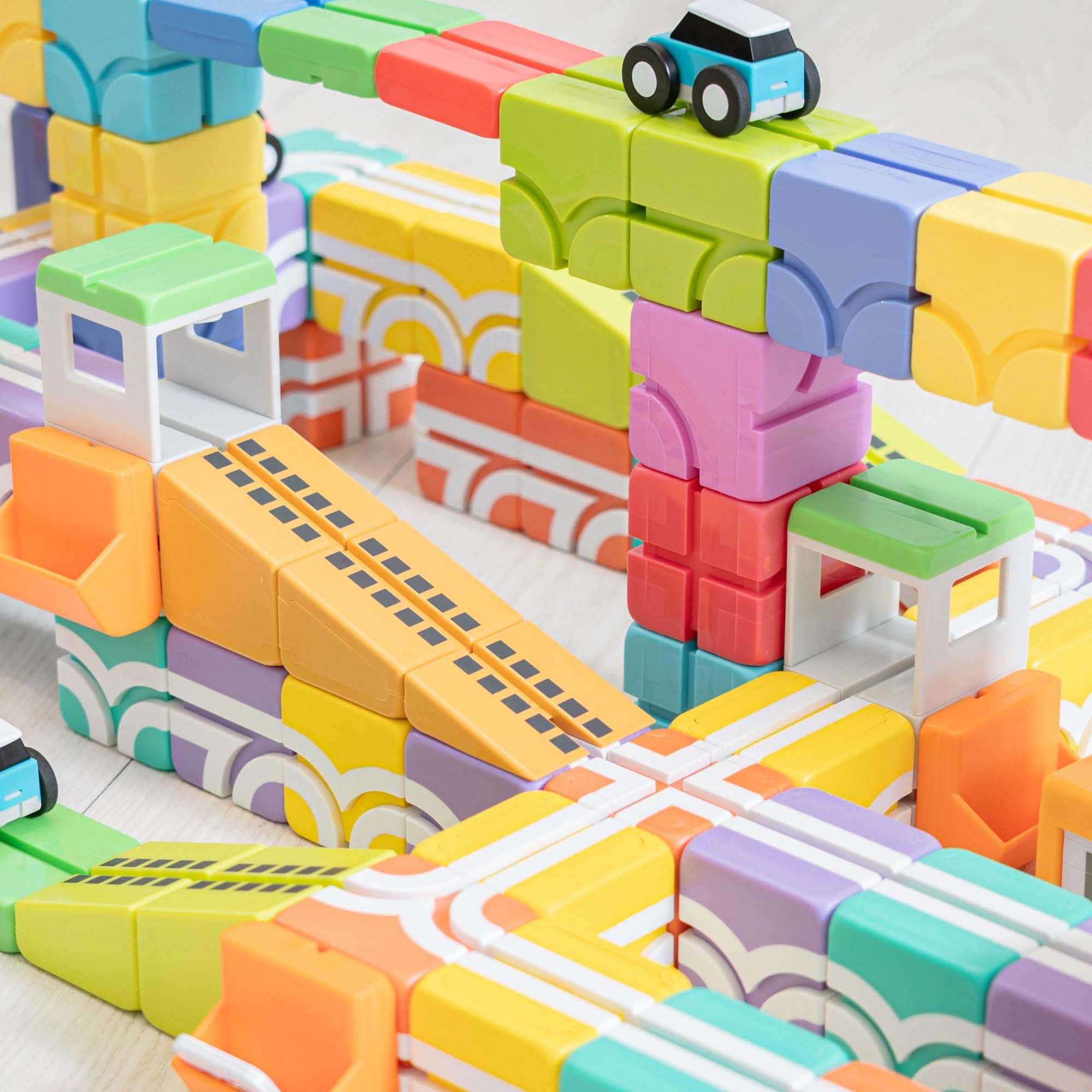 Amazon.co.jp: Qbi Explorer Preschool(幼児セット) BASIC ブロック15 
