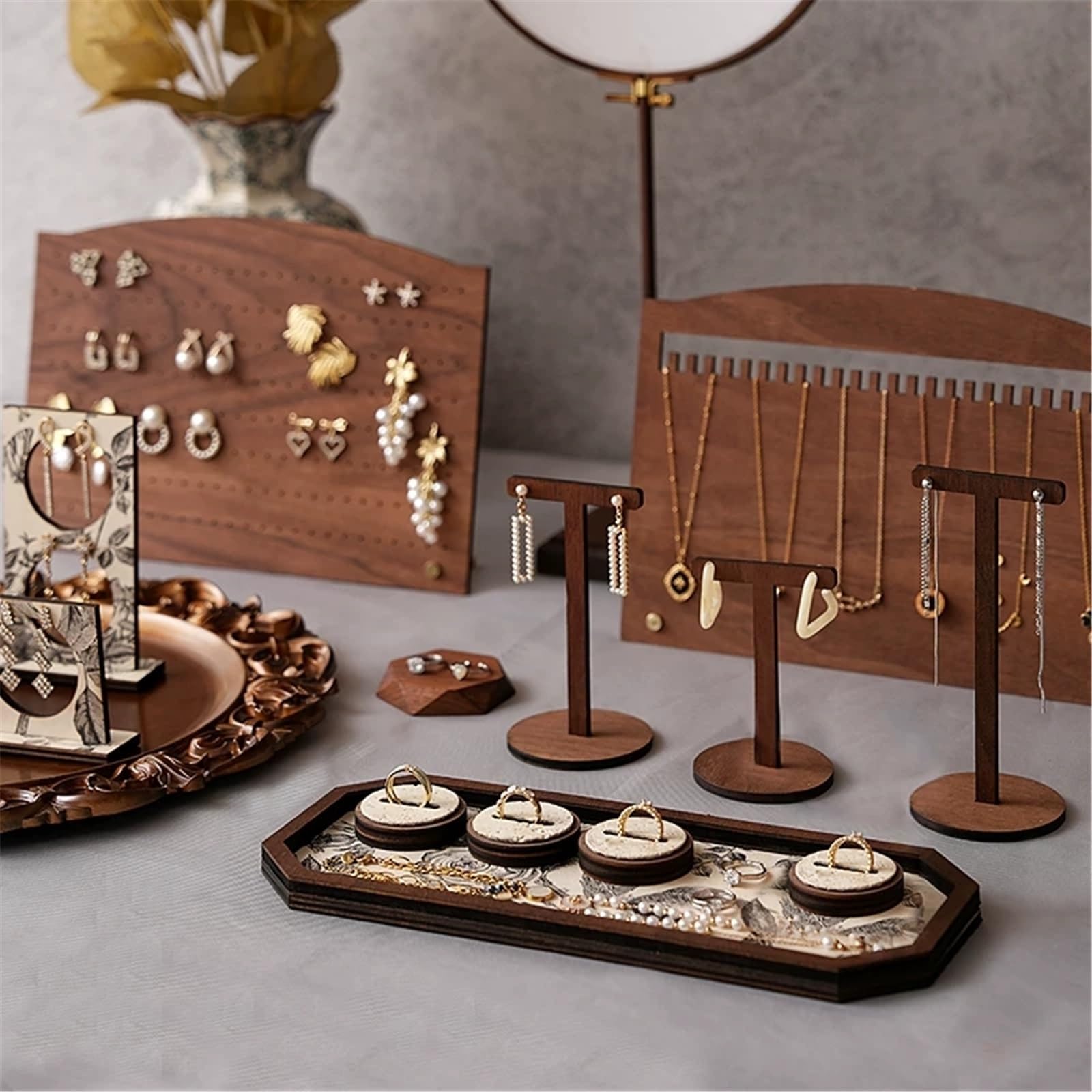 Stojak na biżuterię 16 Pcs Multi-Style Wooden Jewelry Display Kit