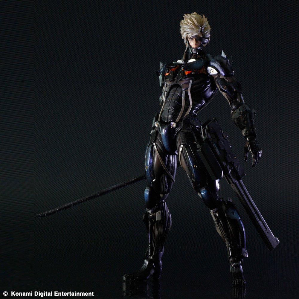 Amazon.co.jp: METAL GEAR RISING REVENGEANCE PLAY ARTS改 雷電(PVC