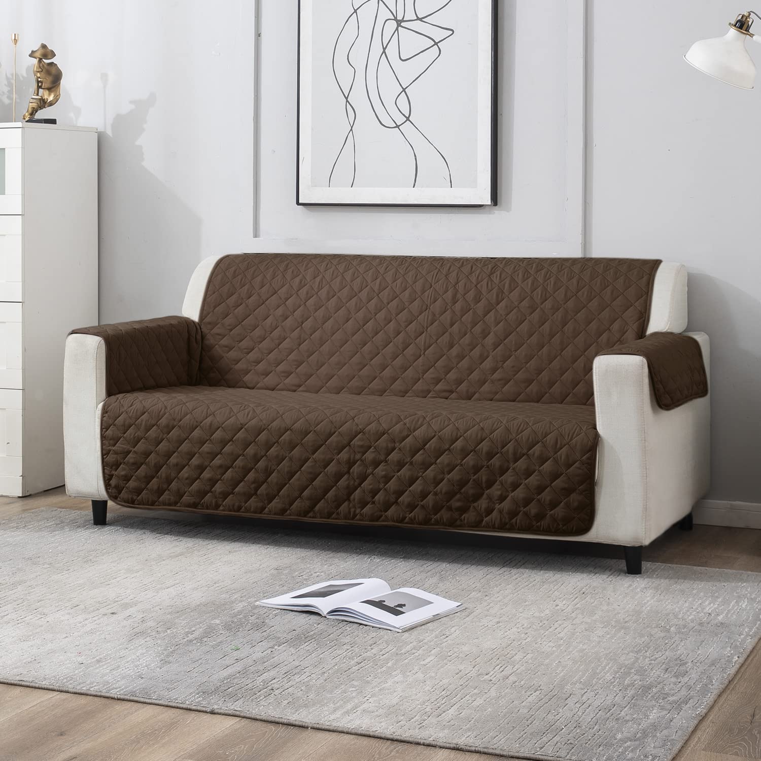 HOKIPO 'UrbanQuilt' 3 Seater Quilted Polyester Sofa Cover Mat, 170x184 cm, Chocolate Brown (AR-4665-M1)
