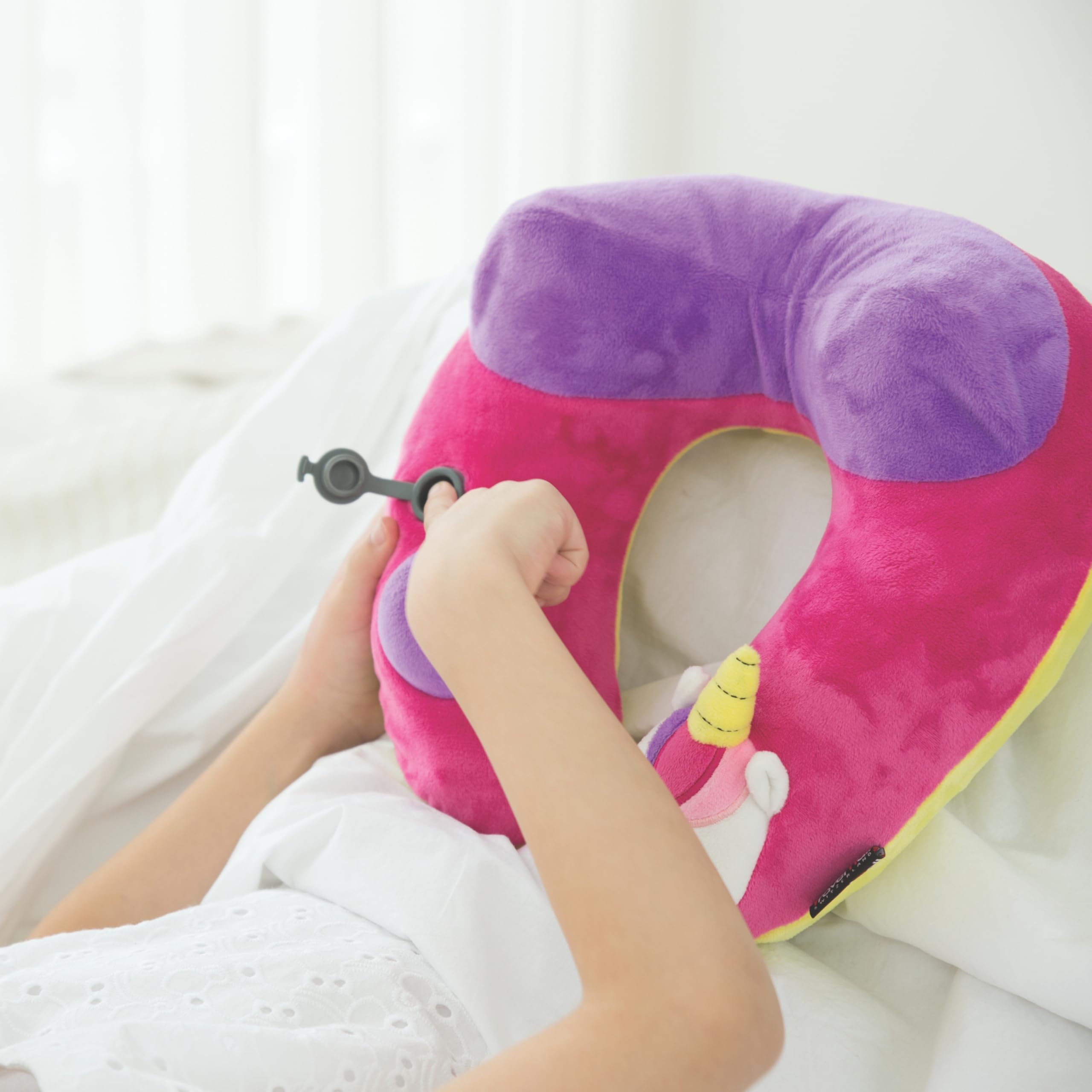 Svizzera Award-Winning Unicorn Cuscino Gonfiabile per il collo con pompa brevettata 3D - per aereo, treno e auto