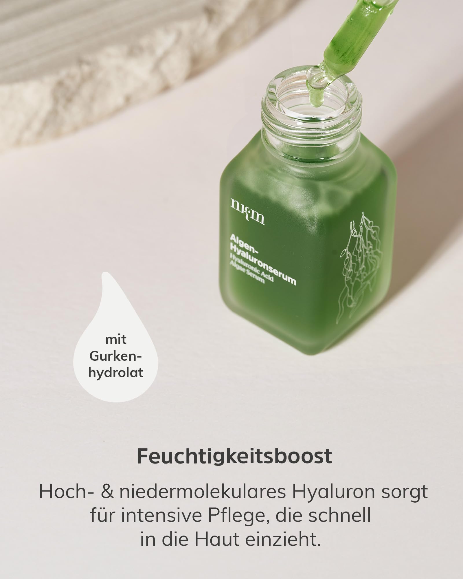nkm Naturkosmetik München Algen-Hyaluron Serum - 30 ml - Gesichtsserum mit Hyaluron - Spendet Feuchtigkeit - Vegan - Für alle Hauttypen - Dermatologisch Getestet