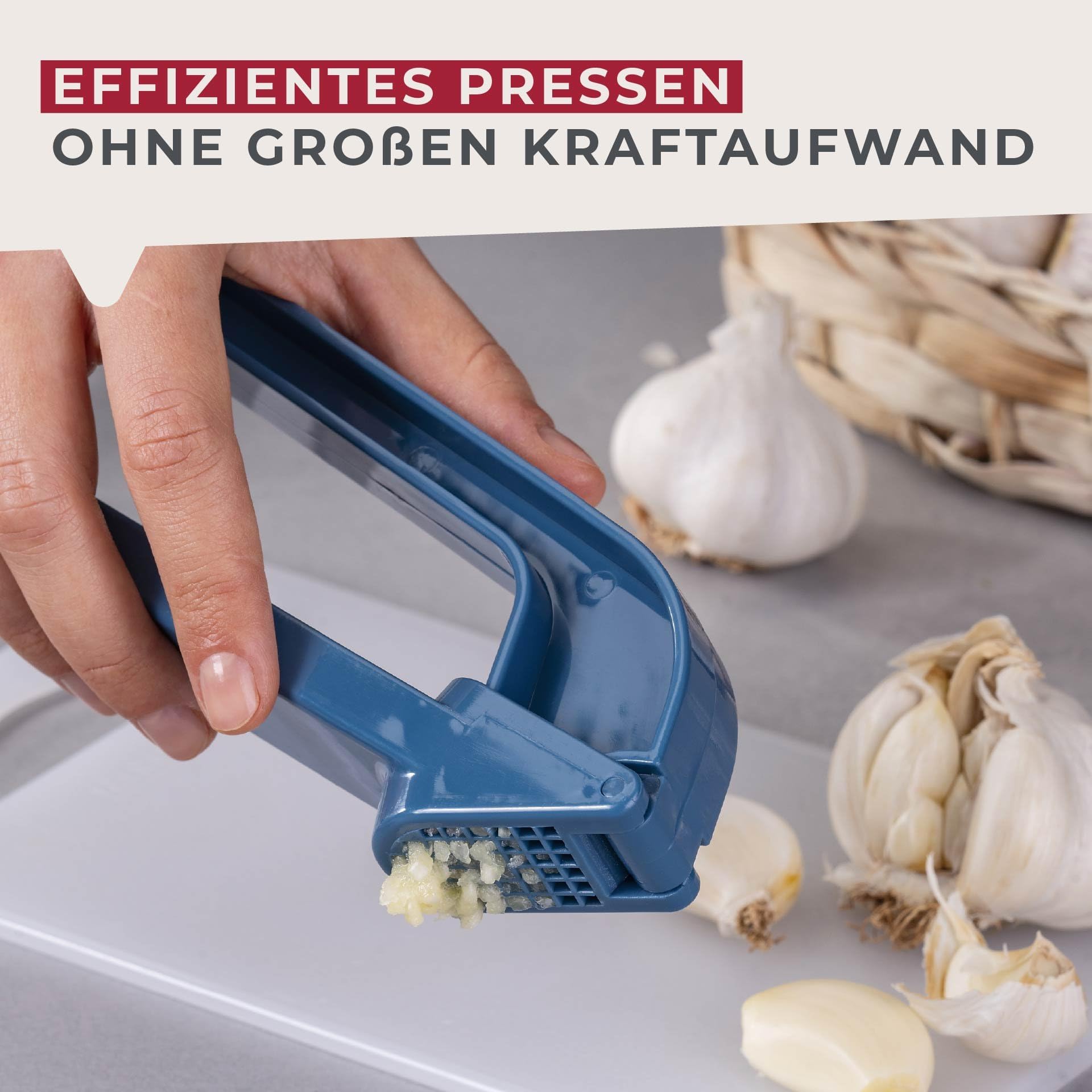 Fackelmann Essential wyciskarka do czosnku – ergonomiczna konstrukcja, ciemnoniebieska, lekka i nadaje się do mycia w zmywarce, srebrna