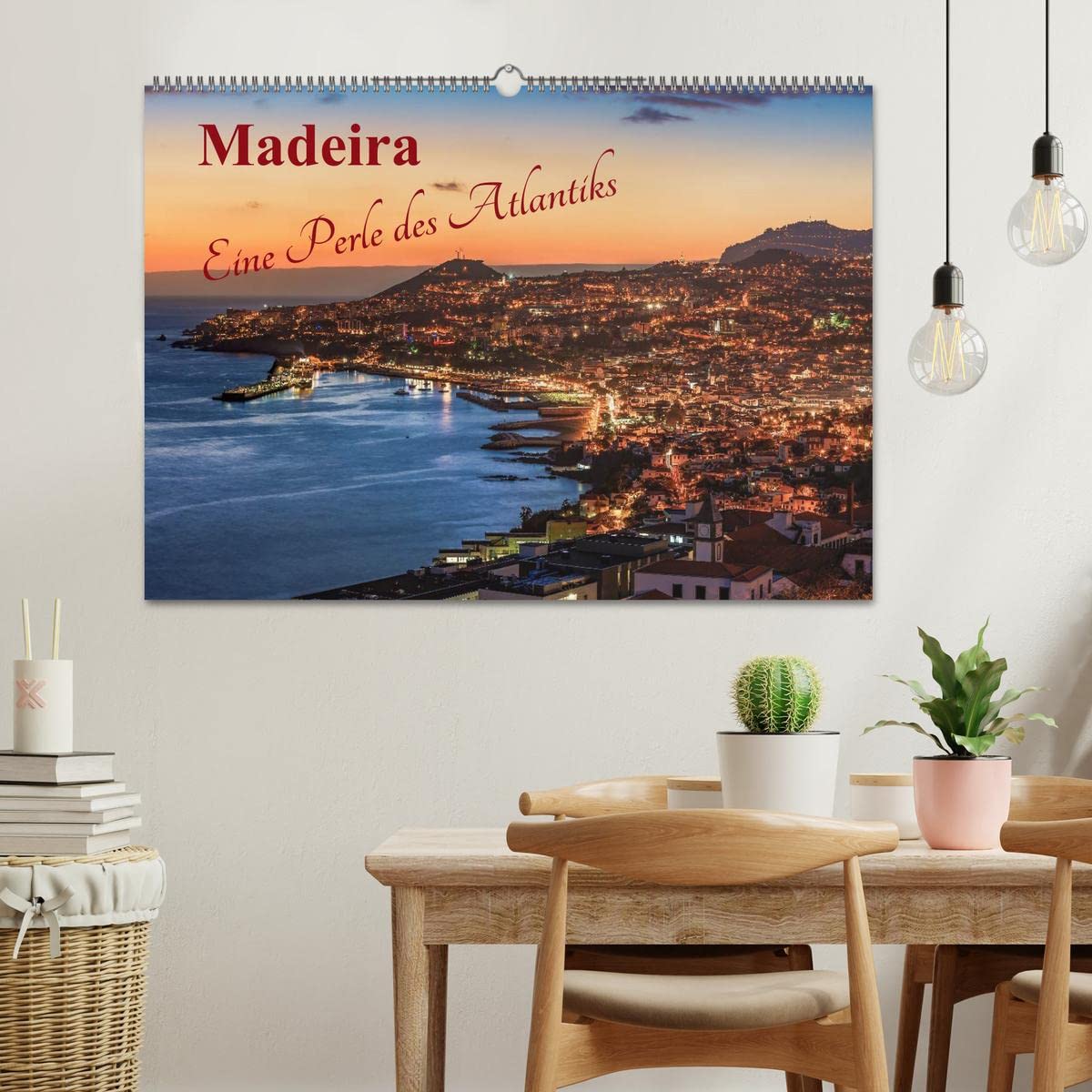 Madeira - Eine Perle des Atlantiks (Wandkalender 2026 DIN A2 quer), CALVENDO Monatskalender: Madeira - Die Blumeninsel im Atlantik als dekorativer Kalender (CALVENDO Orte)