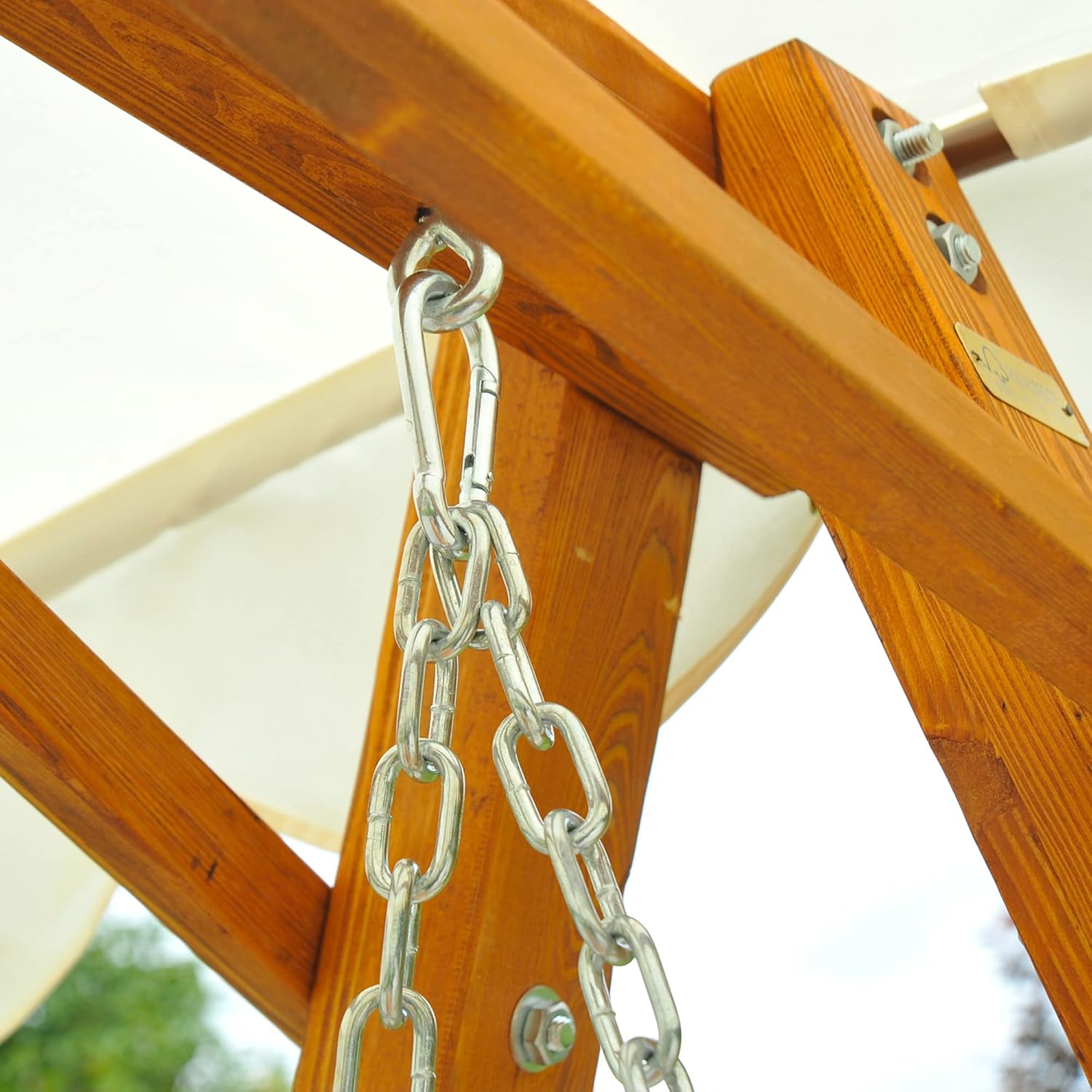 Close-up of swing chain connection
