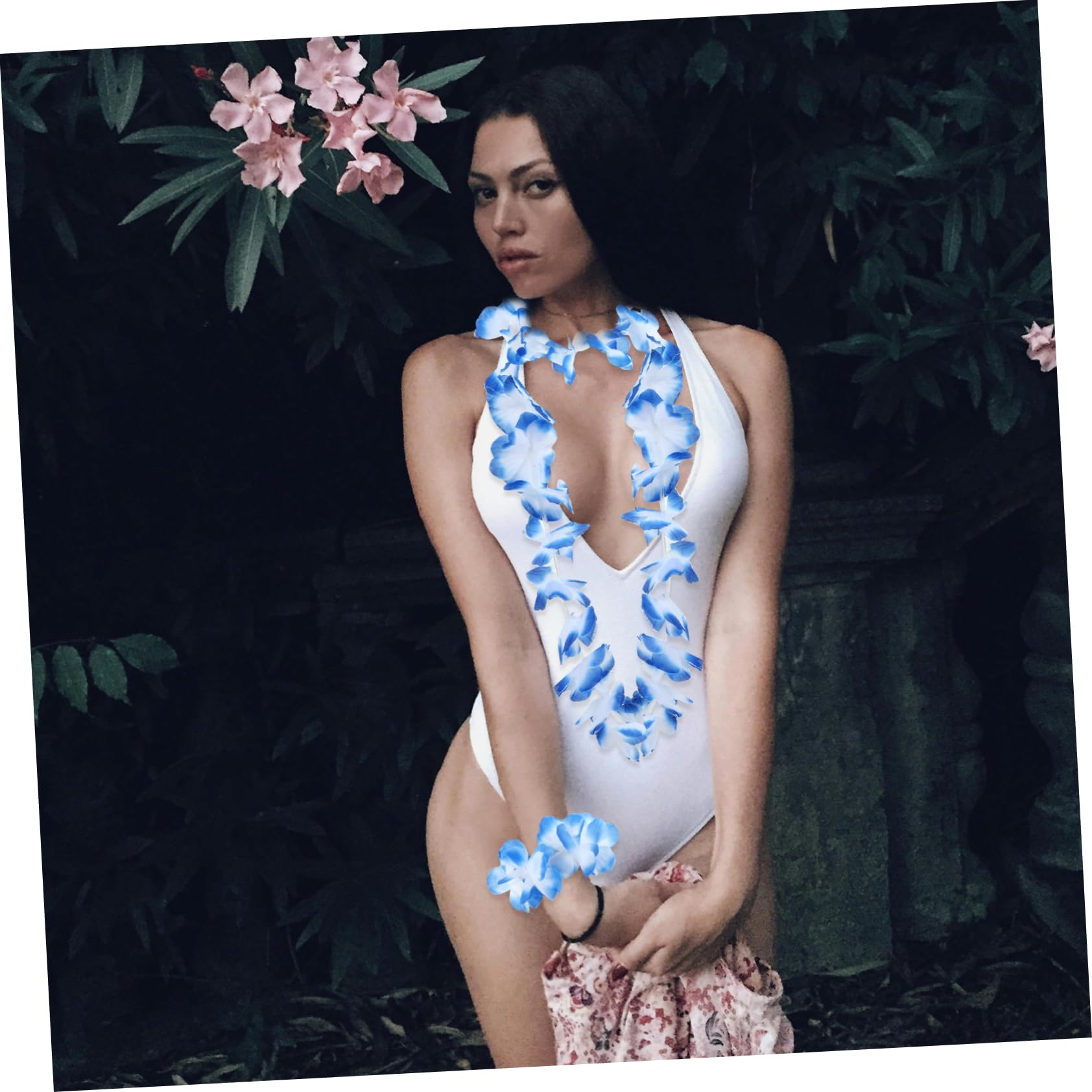 Balacoo 6 Sätze Teiliges Hawaii Luau Party mit Elastischem Grasrock Bunten Blumen Leis Armbändern und Stirnbändern Leichte Langlebige Sommerkostüm Dekoration für Strand und Feier