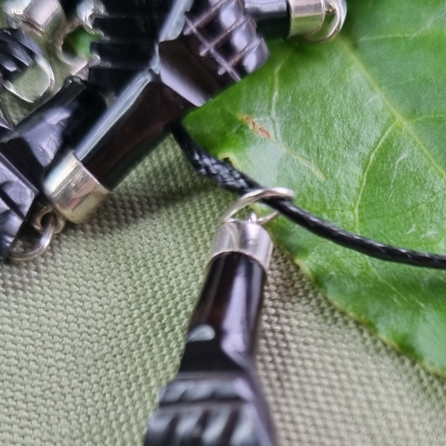 Mano puño de azabache asturiano AUTÉNTICO mal de ojo - incluye cordón, casquillo plata de ley — view 7