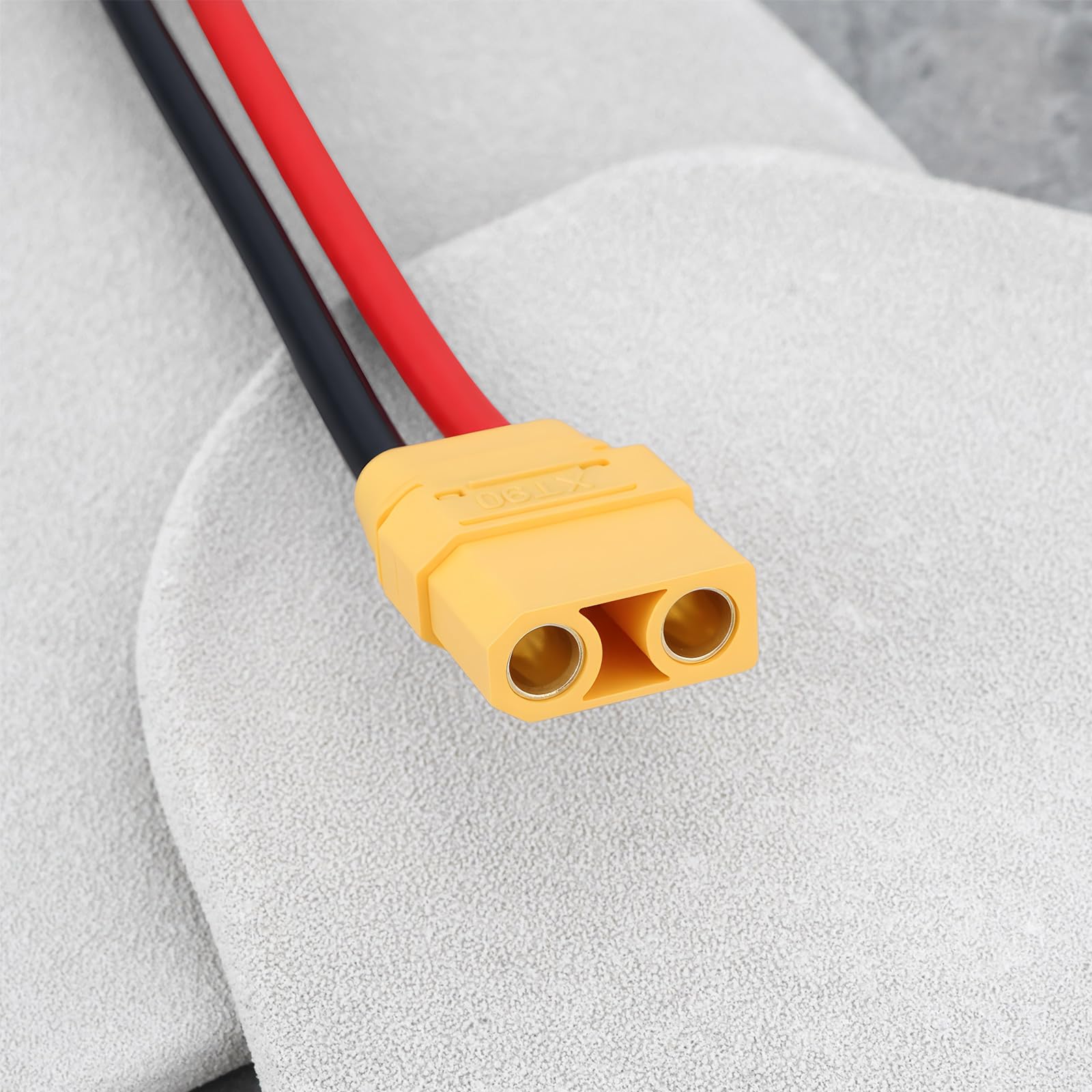 2 szt. XT90 żeński na XT60 żeński adapter drutu 2-pinowy żeński adapter złącza kabla 12AWG do modelu RC Drone Lipo ESC