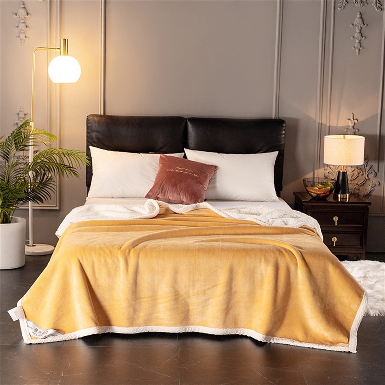 Couverture de laine corail douce pour des soirées d'hiver cocooning