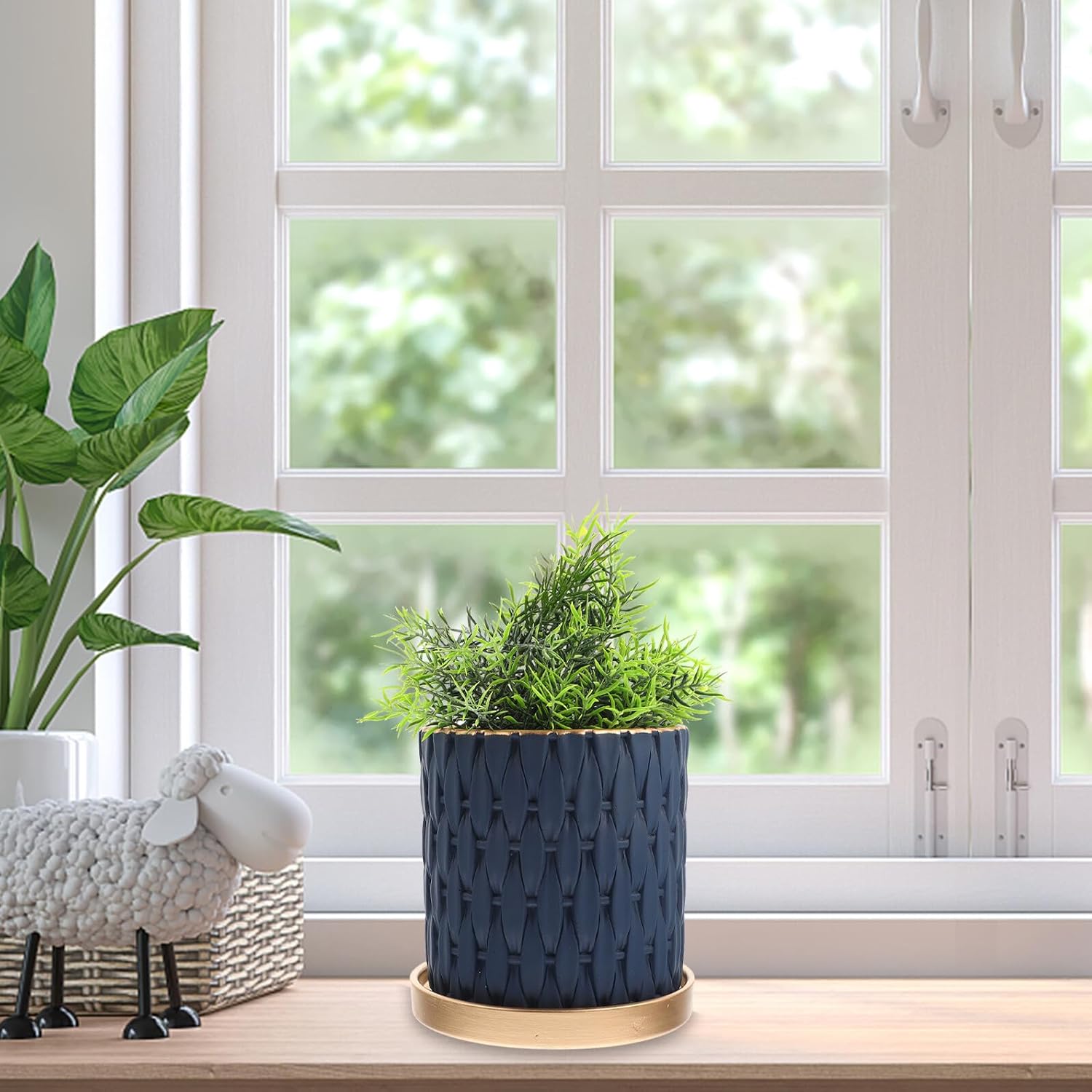 European Style Cement Plant Flower Pot with Woven Pattern and Gold Tray Lightweight Nursery Planter for Succulents and Flowers Indoor Outdoor Gardening Accessory