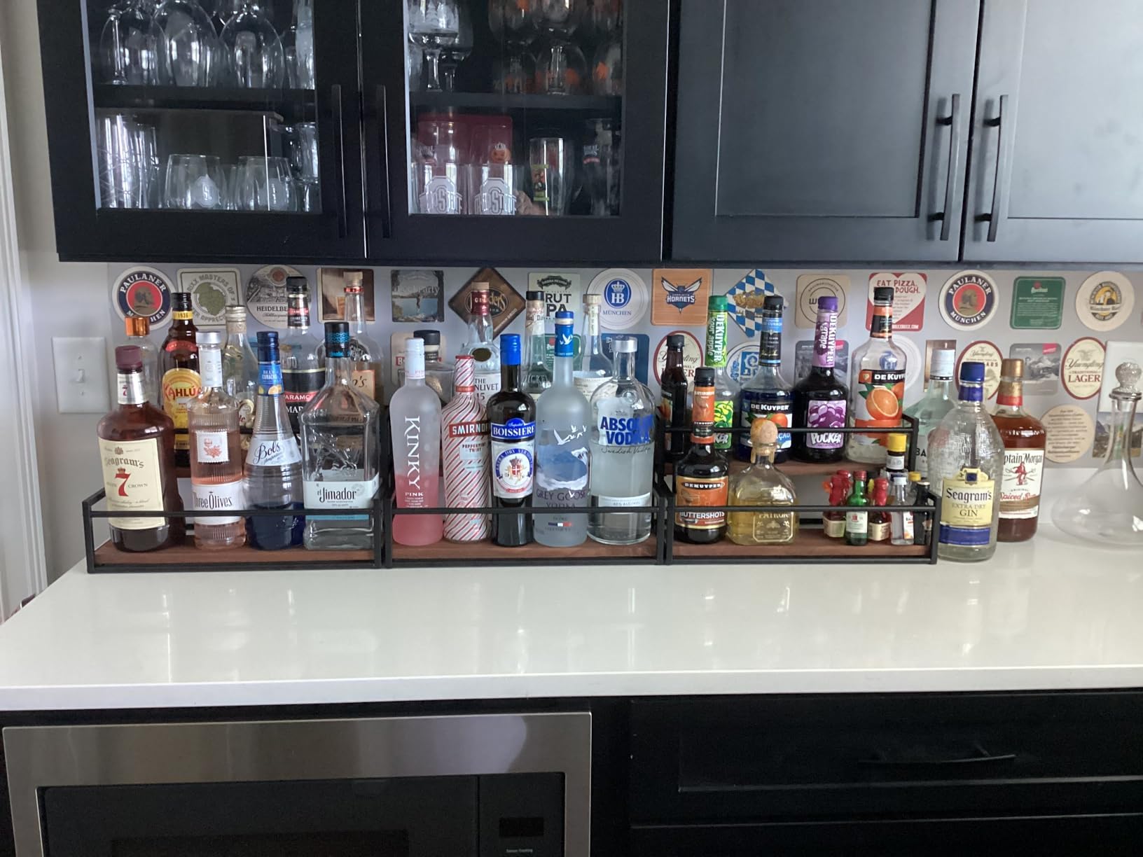 THYGIFTREE Espositore per bottiglie di liquori, scaffale a 2 ripiani con portabottiglie per whisky e liquori
