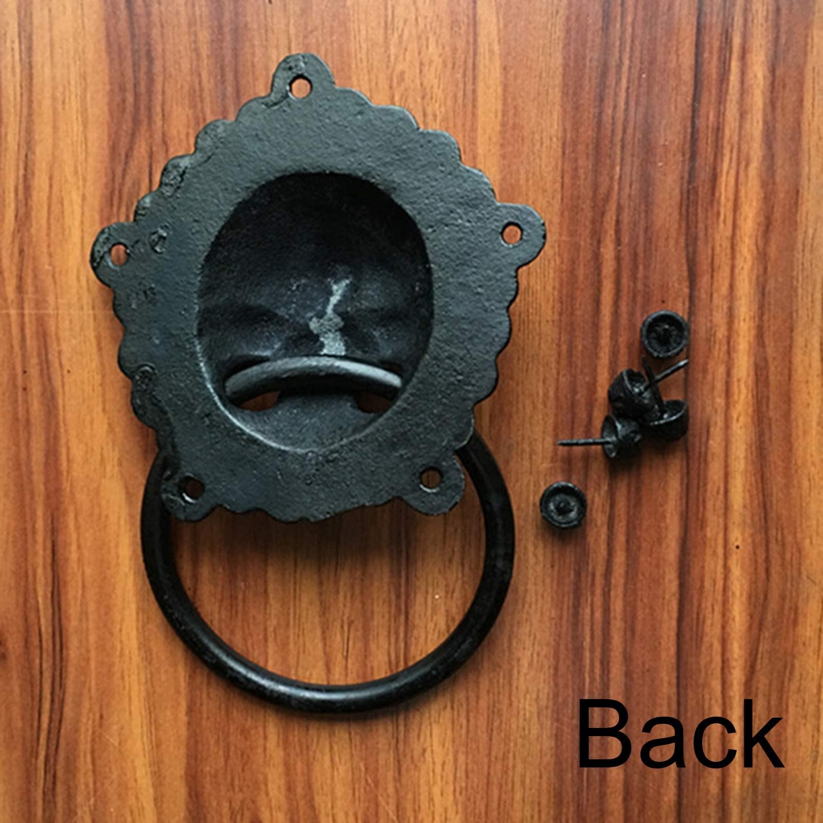 La Finestra Antica Con Le Sbarre Di Ferro Arrugginite E L'attaccatura - Foto 4