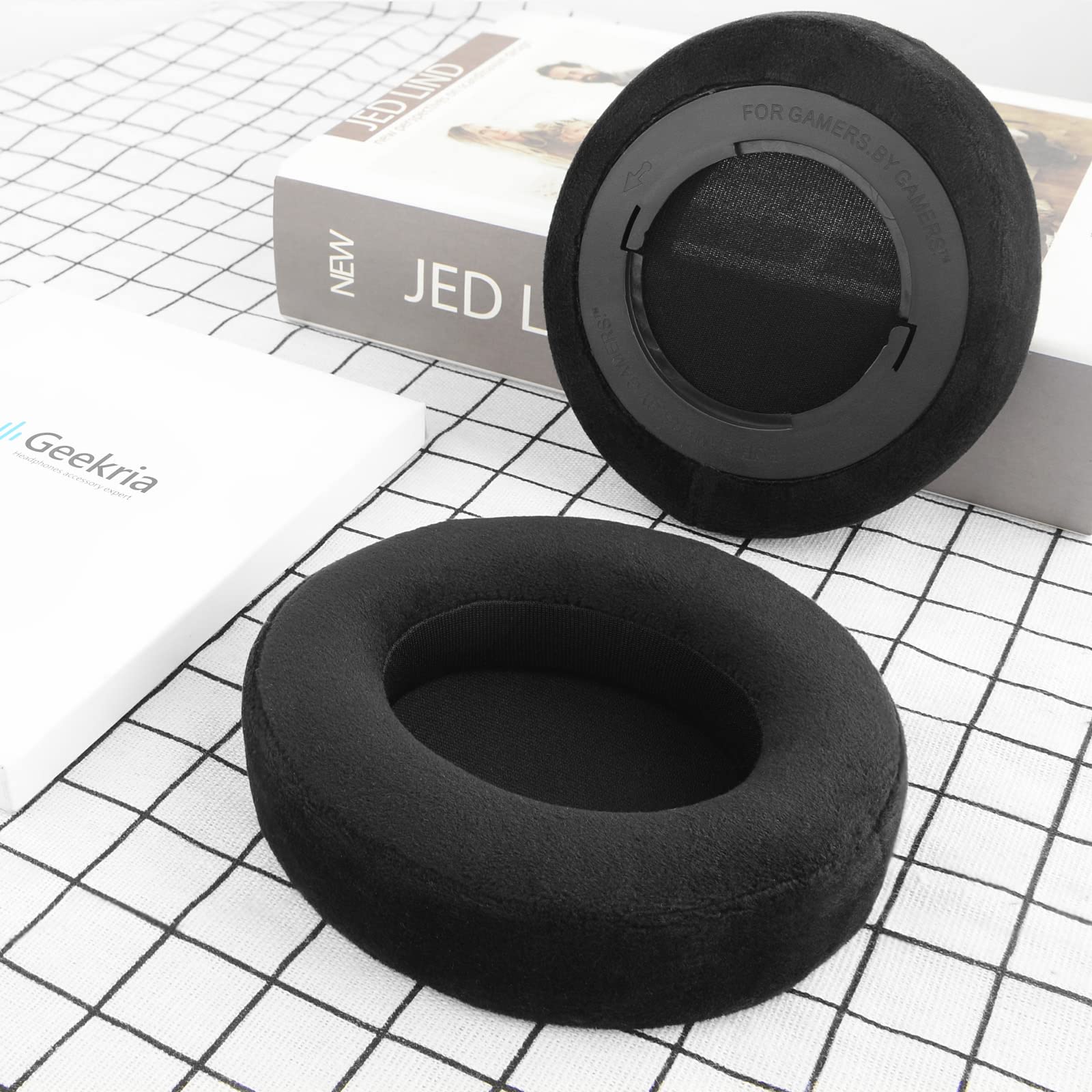 Geekria Comfort Velour Ear Pads for Razer Kraken Stormtrooper Edition/Kraken ProV2 PewDiePie Limited Edition/Kraken Pro V/Kraken 7.1 V2/ Kraken 7.1 ChromaV2 Headphones Ear Cushions(Black) - Image 4