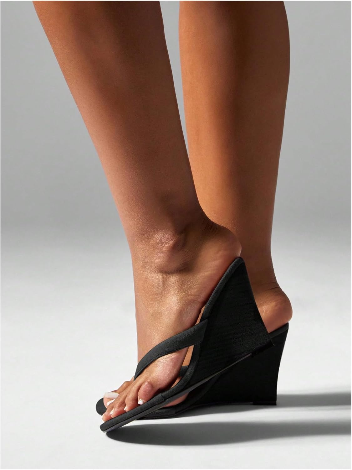 MakeMeChic Women's Suede Platform Wedge Flip Flops Round Toe Summer Flatform Sandals - Image 2