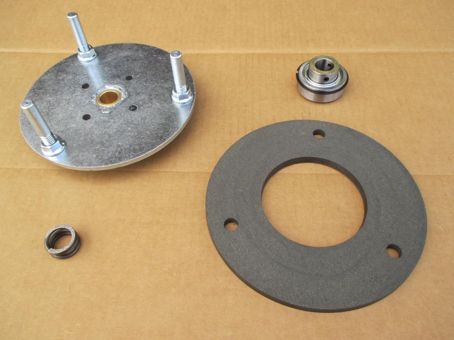 Replacement for fits CLUTCH DRIVE KIT FOR PART 761-3002 932-3017 941-3056 961-3002 IH-384650-R1