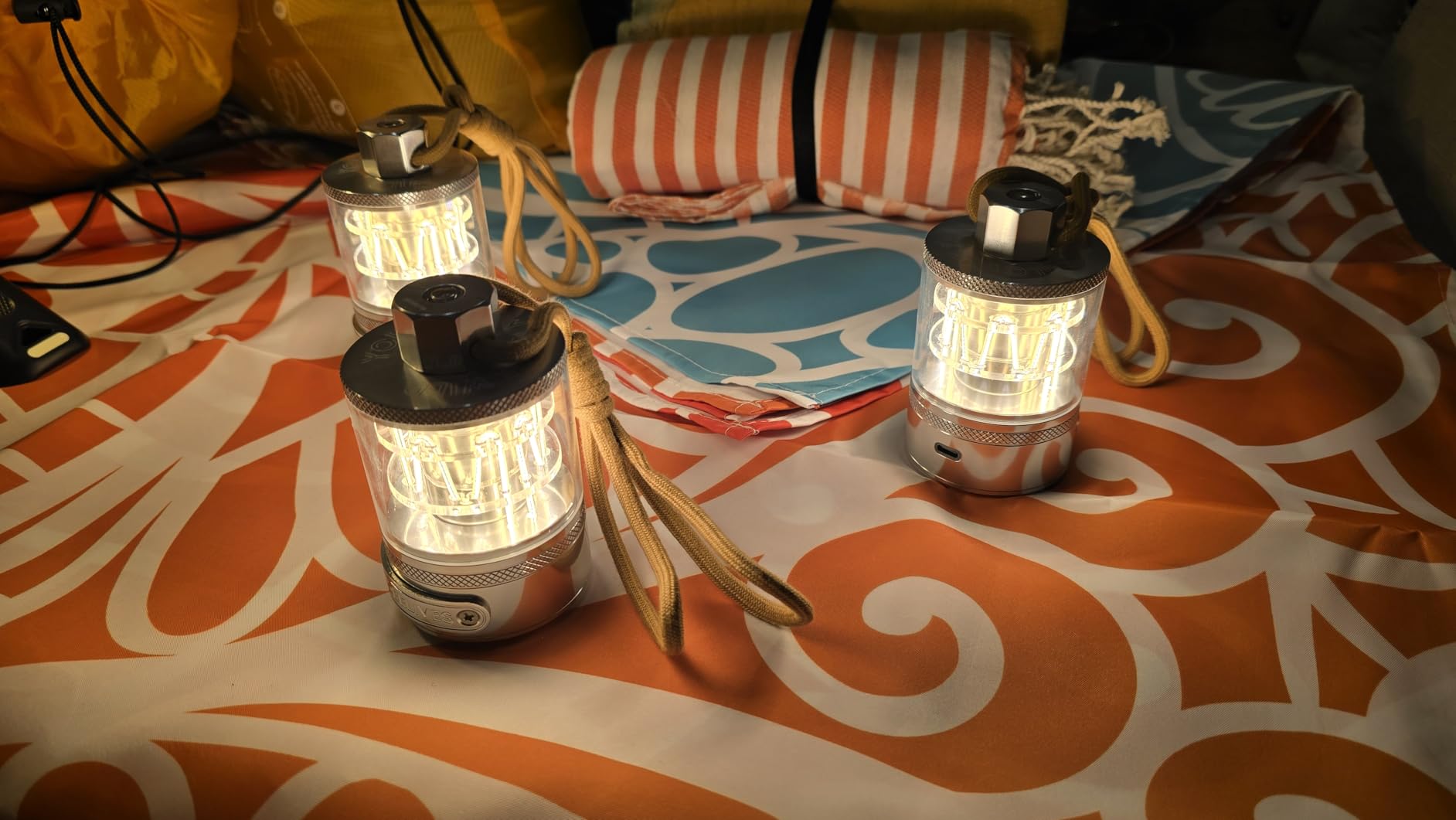 ZOOOBELIVES Camping Lantern Light photo review