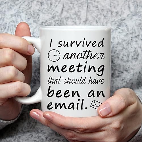 Miniatura 2 de WENSSY Taza de café divertida con texto en inglés "I Survived Another Meeting That Should Have Been an Email The Office", regalo de Navidad con