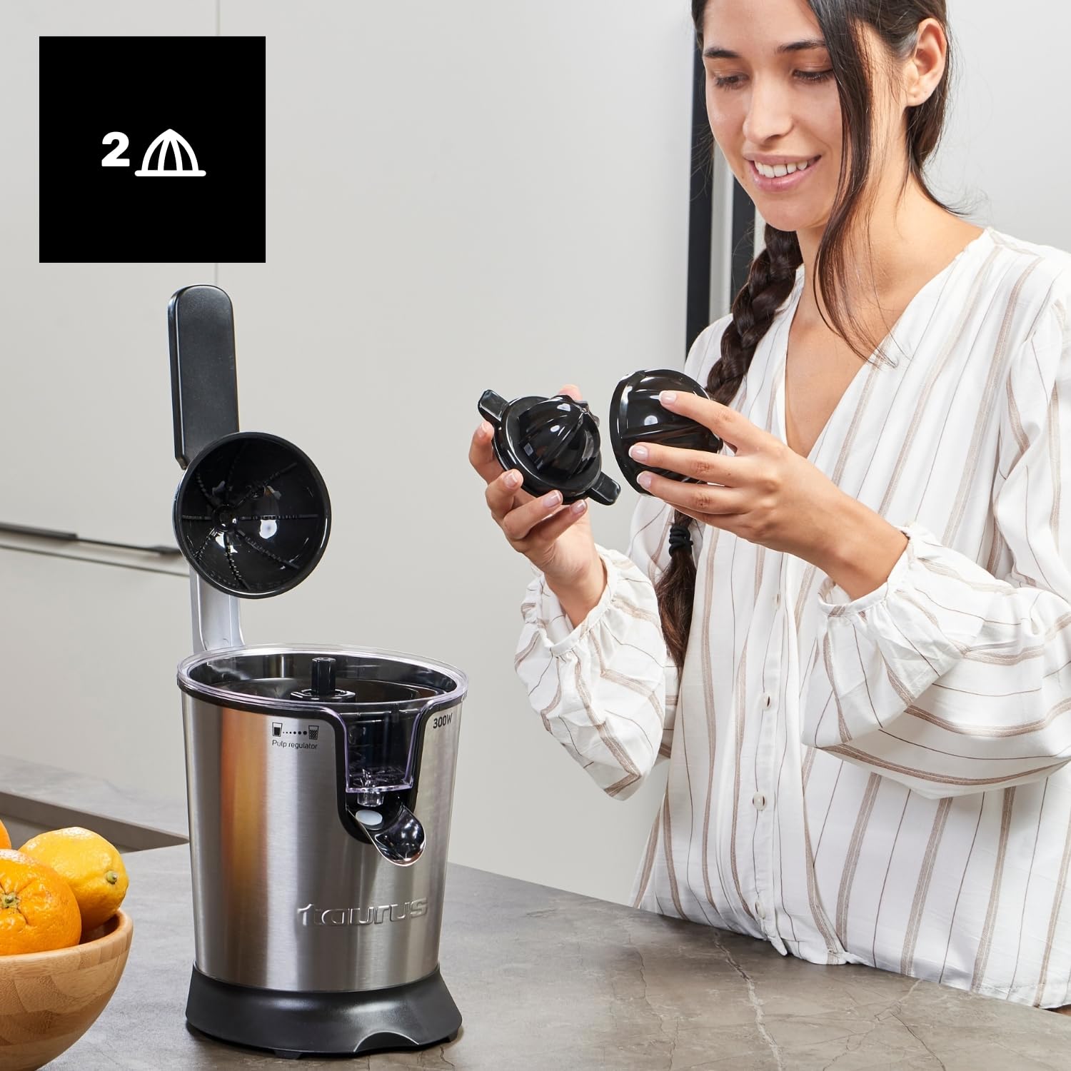 Taurus Easy Press 300 - Presse agrumes électrique levier professionnel 300W, Inox, Moteur à courant alternatif, 650ml, 2 cônes pour tous les agrumes, Filtre en inox et filtre régulateur de pulpe