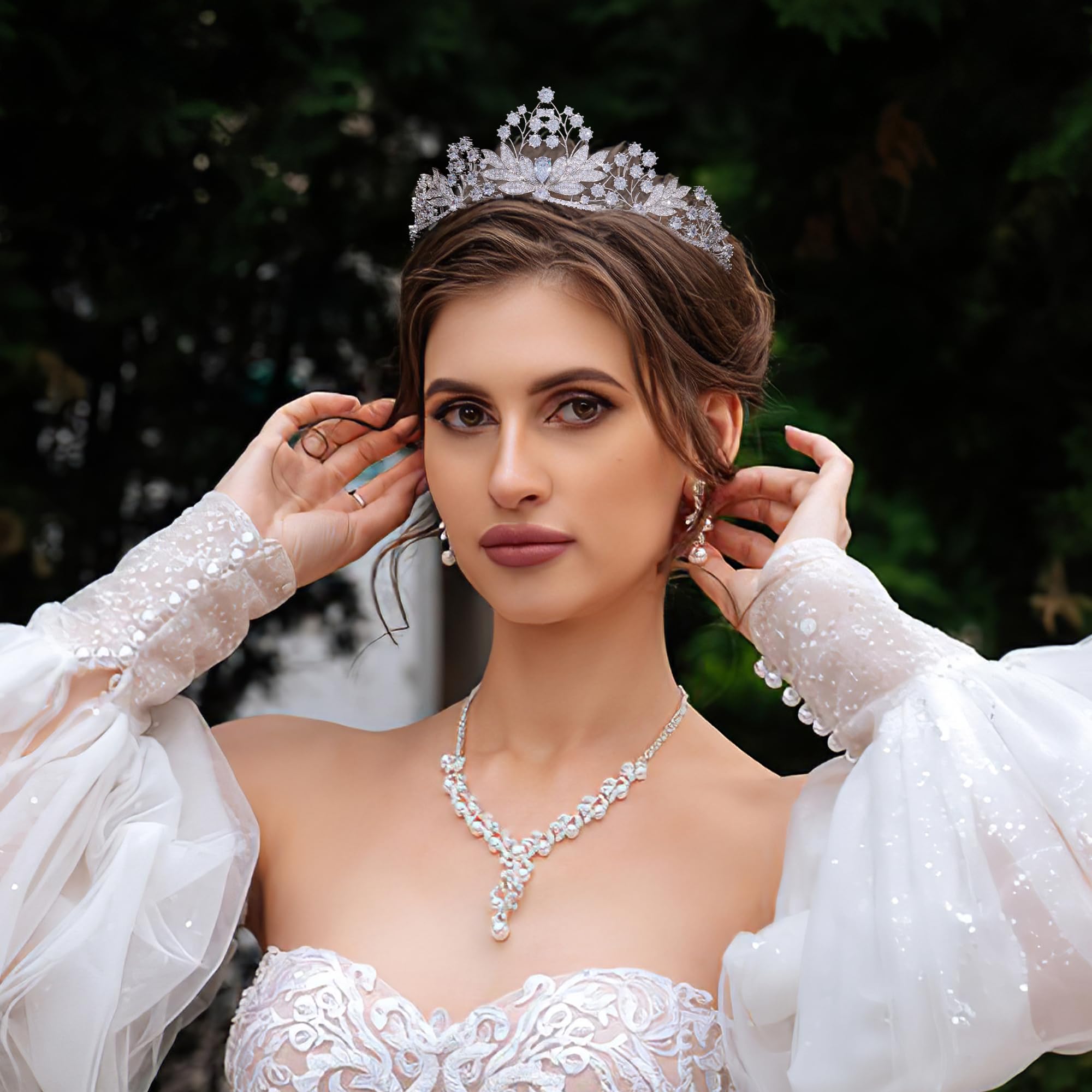 Amazon.com : FASNAHOK Full CZ Wedding Bride Tiara for Women  display picture 1