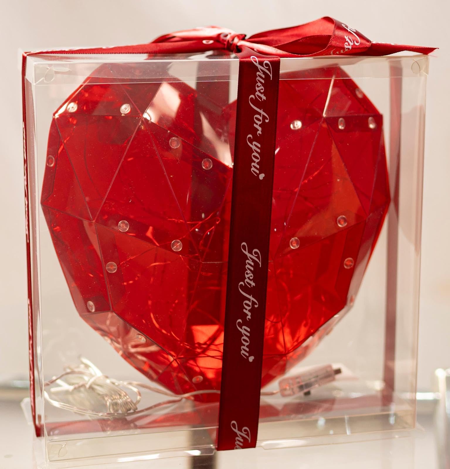 GMM Red Geometric Crystal Heart, 3D USB Lighting, Romantic Decoration - Image 4