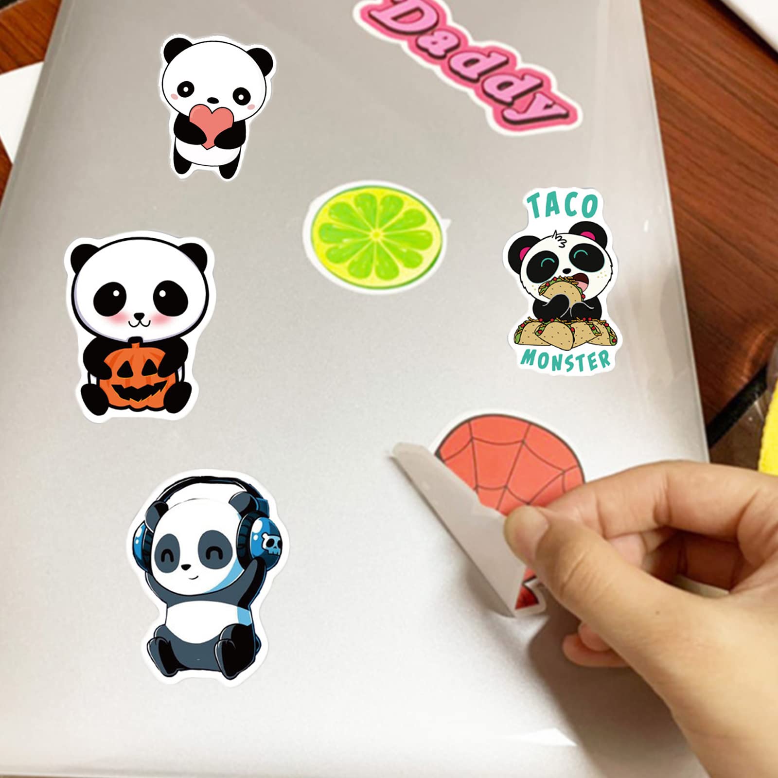 50 Adesivi Panda Simpatici - Pacco Mix Fai Da Te Per Personalizzare Laptop, Bottiglie, Valigie E Frigorifero - Regalo Originale