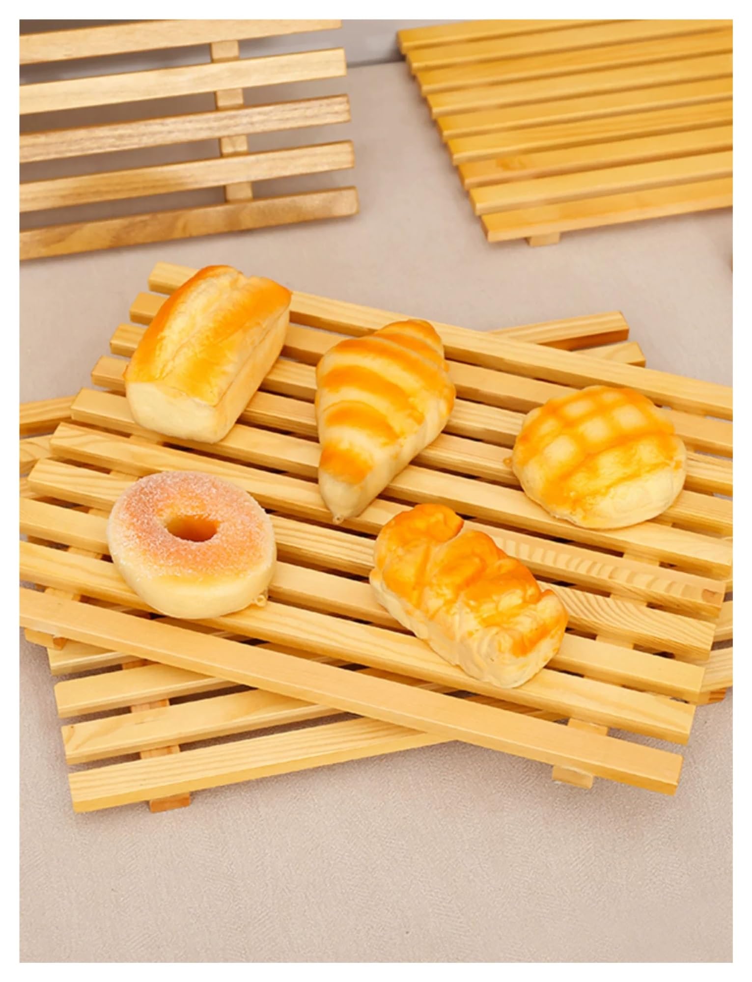 Bandeja de madera maciza de 55x36 cm para embutidos y frutas con grosor de 2,2 cm