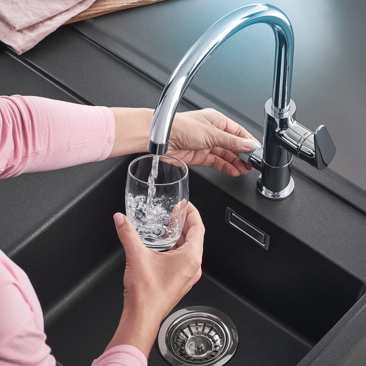 BWT AQA drink MPC500 – Filtro acqua potabile con magnesio e zinco | ultrafiltrazione contro batteri e microplastiche | anticalcare | per dispenser AQA | capacità 2500 litri