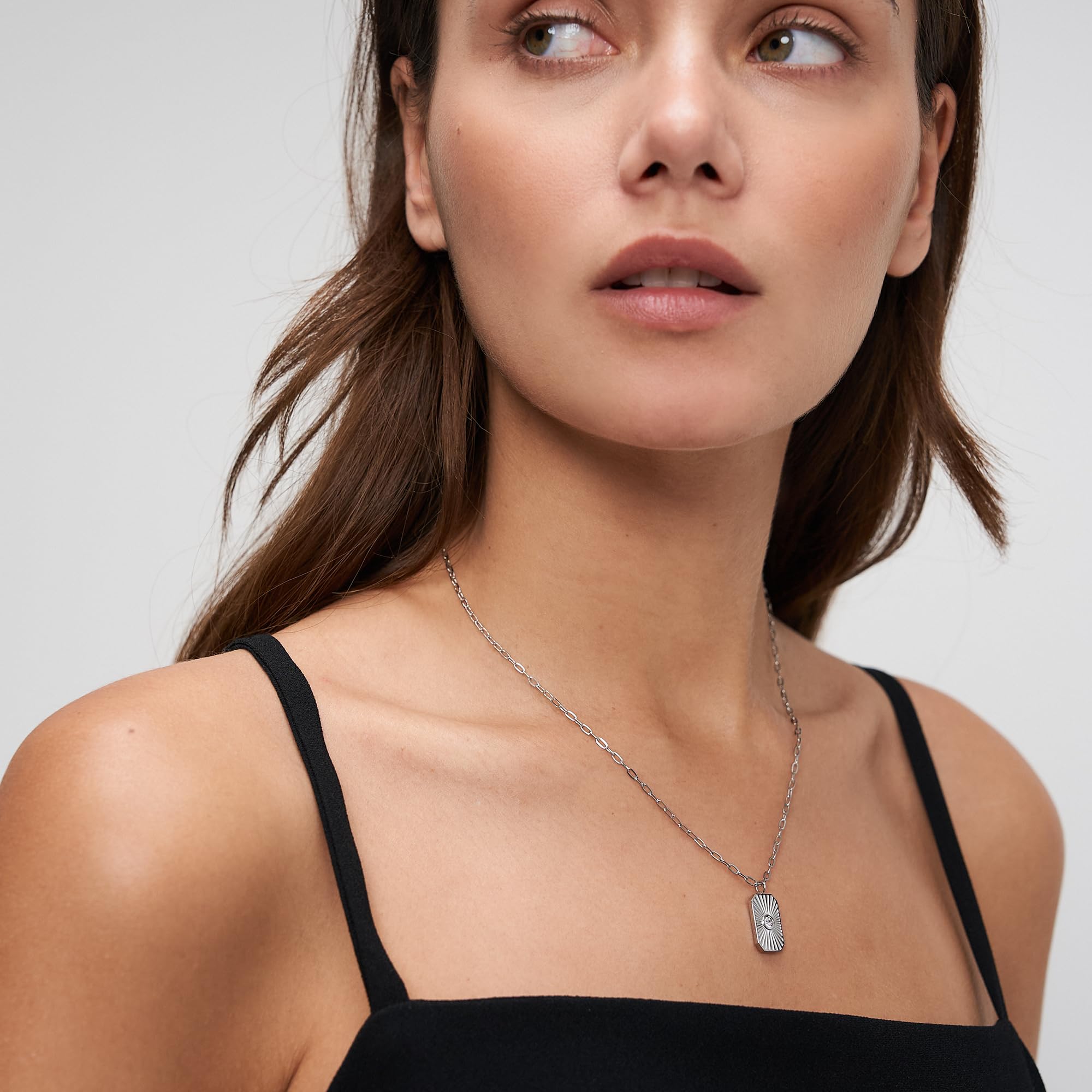 Tamaris Halsketten Layering Set für Damen, Halsschmuck einzeln tragbar und Größenverstellbar, wasserfest aus Edelstahl