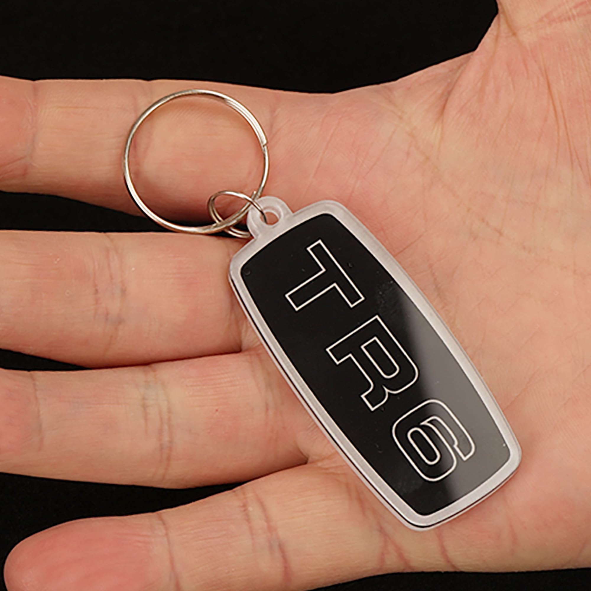 Triumph TR6 Keyring Classic British Car Keychain OFFICIAL LICENCED PRODUCT — view 4