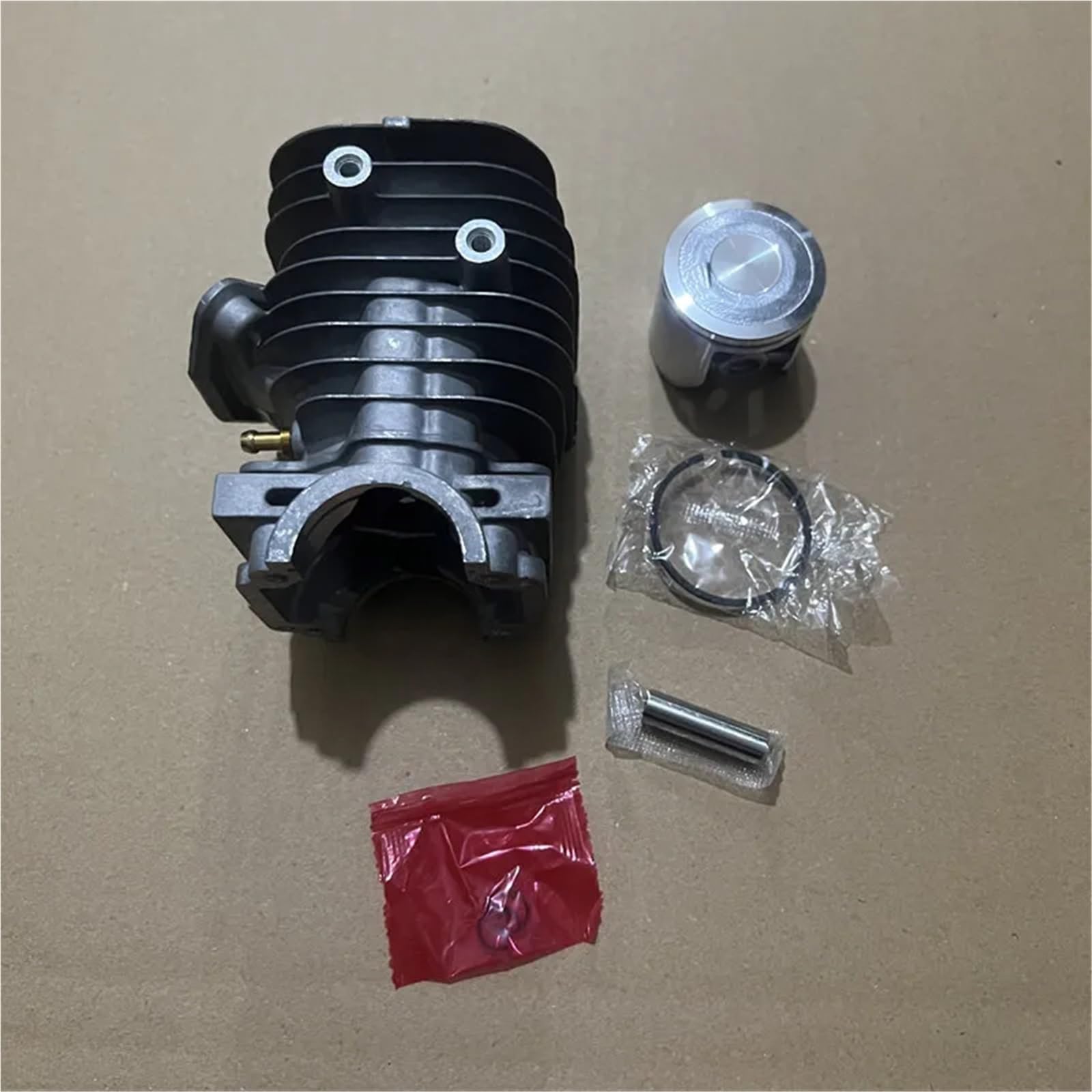 P021041760 Zestaw pierścieni tłokowych cylindra 39 mm pasuje do CS-355T CS355T do Shindaiwa 358Ts 35,8 cm3 2-suwowa piła łańcuchowa Części zamienne