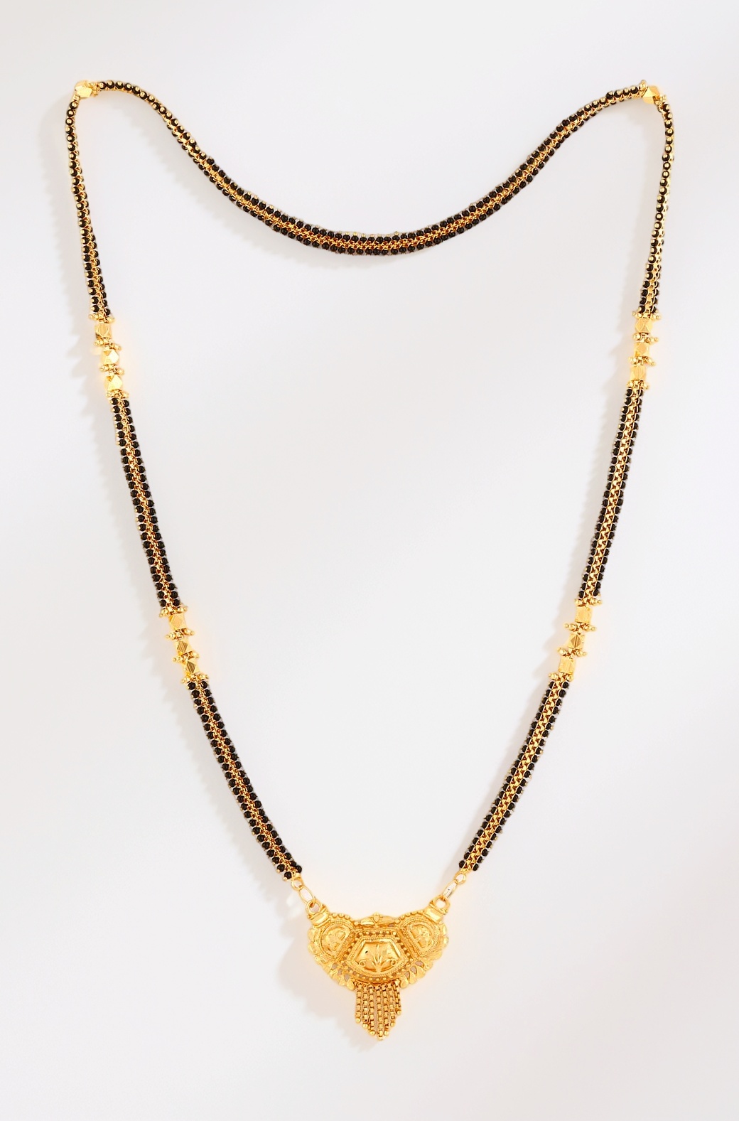 Traditional Temple Forming One Gram Gold Stylish New Long Broad Meenakari 30 Inch Maharashtrian Stylish Mangal Sutra Set Tanmaniya Maglsutra Nallapusalu Black Mangalsutra For Women Chain Golden