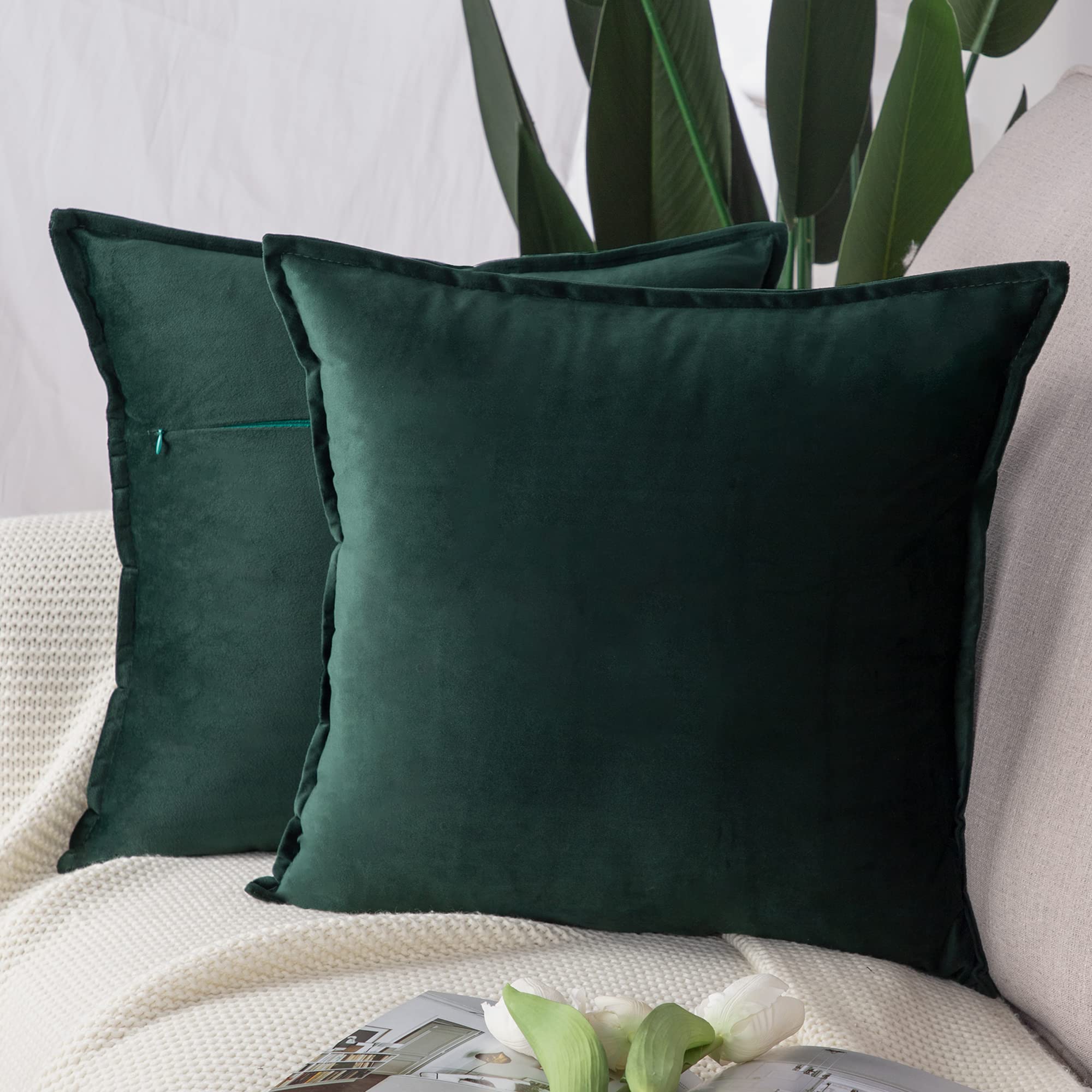 Madizz 2 Pezzi Federe in Velluto Copricuscini Morbido Decorativo Fodere per Cuscino Lusso Stile per Divano Camera da Letto Verde Esercito Quadrate 40x40 cm