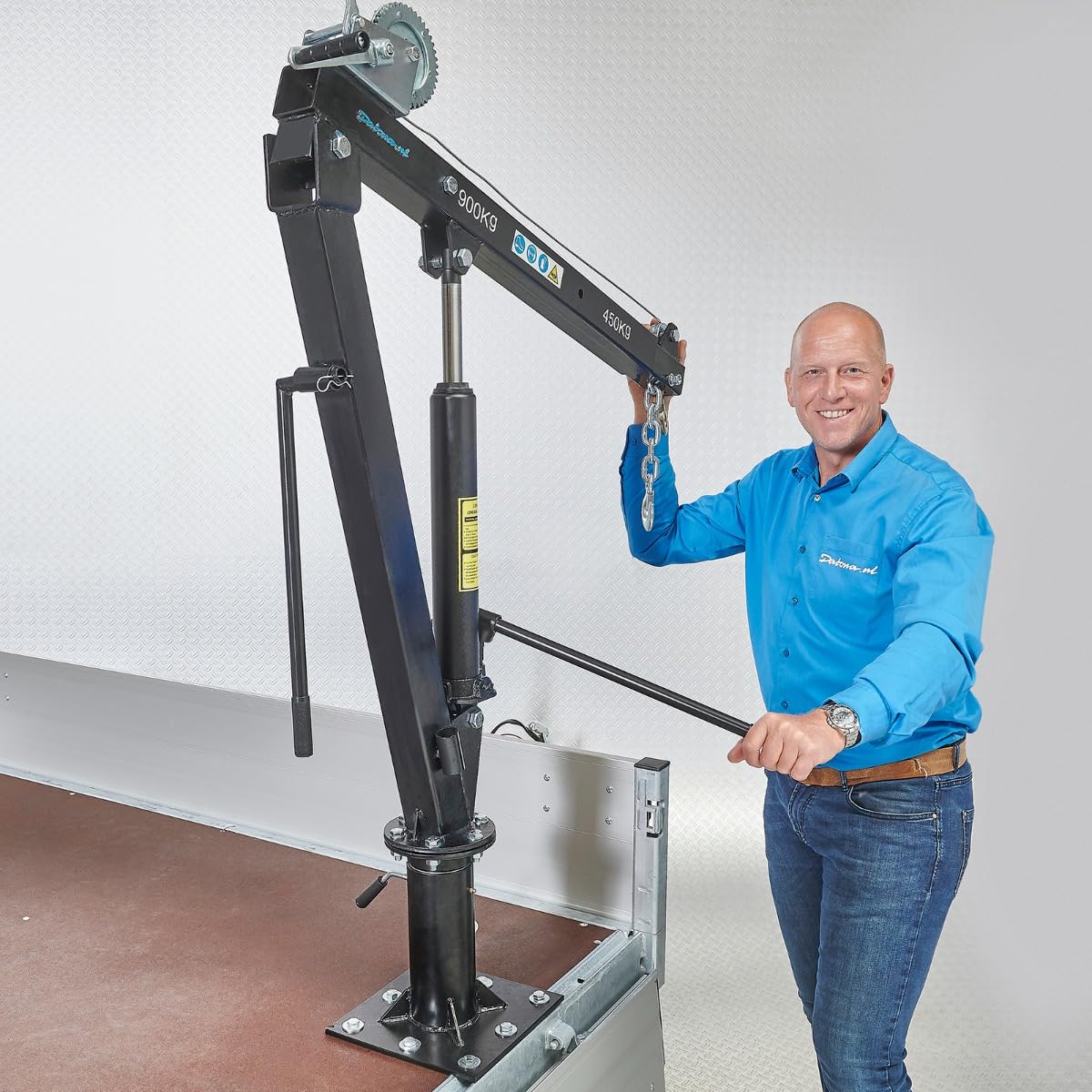Datona Anhängerkran mit Handwinde XL 800 kg - hydraulischer Ladekran 360° drehbar, 9,5 m Seilwinde, 200 cm Hubhöhe, Montageplatte 26,5 cm - Schwarz