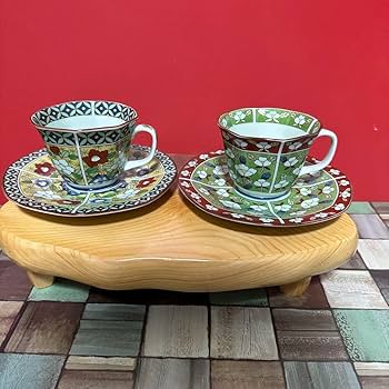 Amazon.co.jp: 有田焼 栄楽窯 伊万里 花草柄 カップ&ソーサー