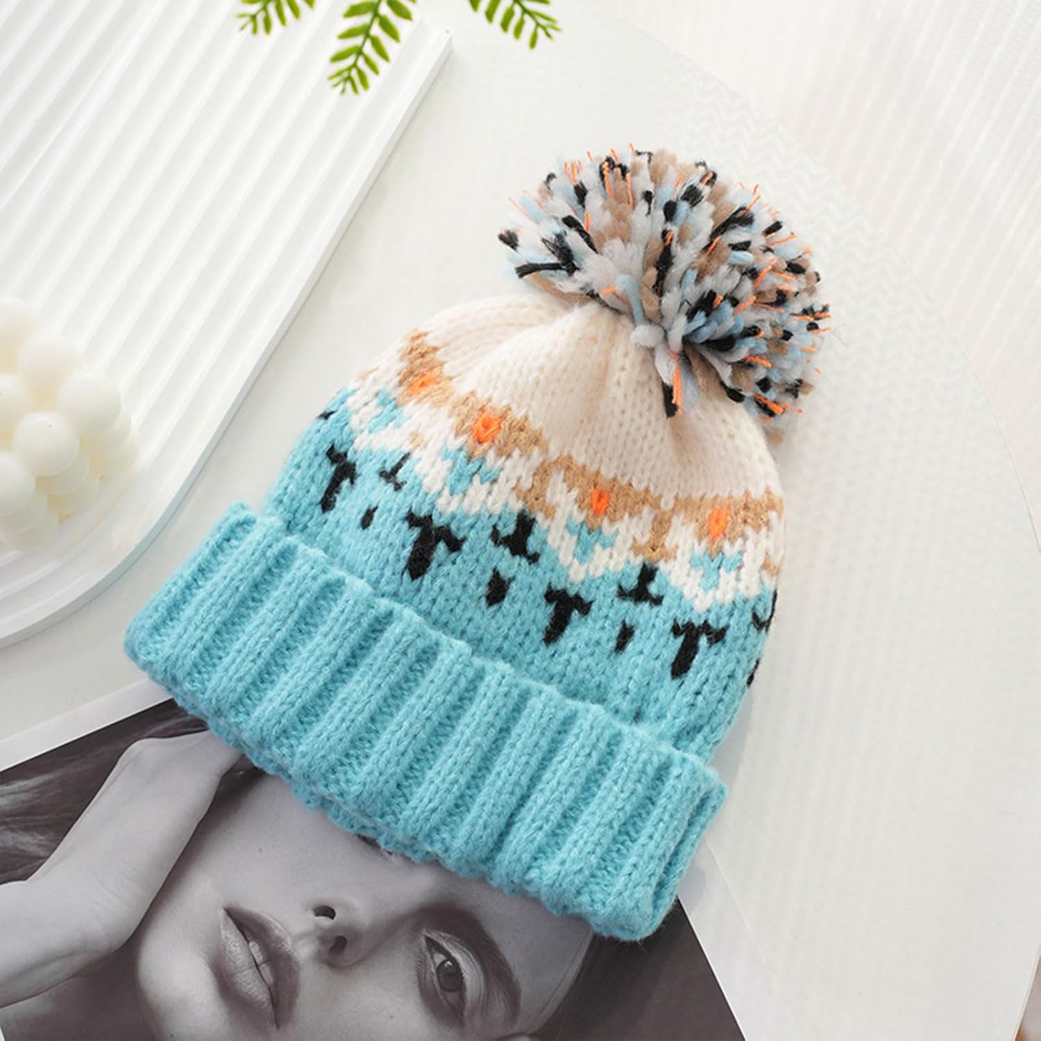 Popular Contrast Color Skull Caps for Women and Teens Comfortable Knitted Brimless Hat for Outdoor Sport Winter Activity Fash image 3